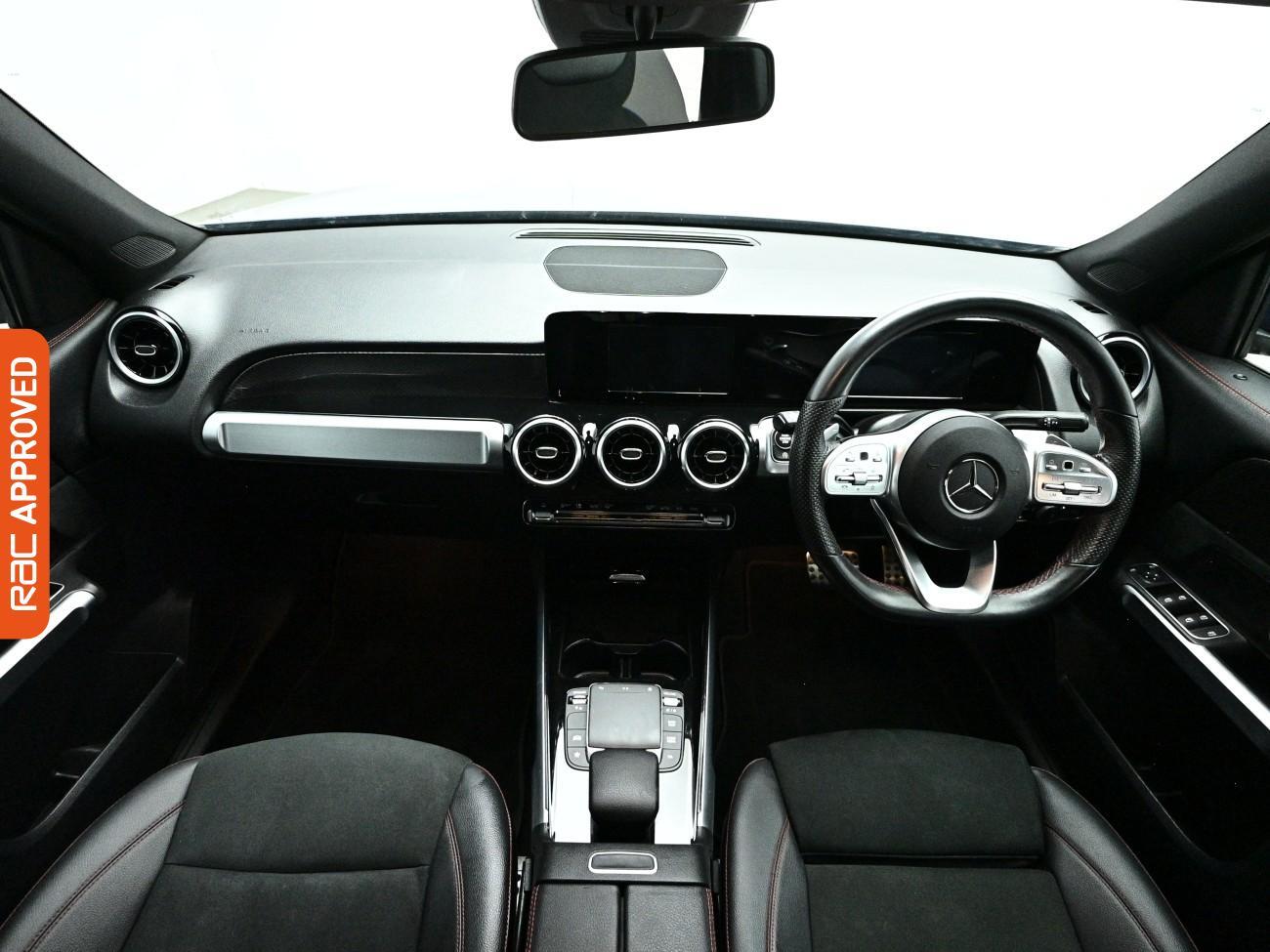 Mercedes-Benz GLB view 2