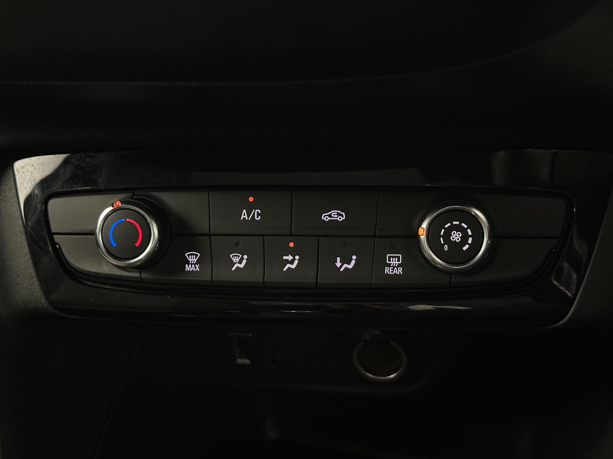 Vauxhall Corsa view 21