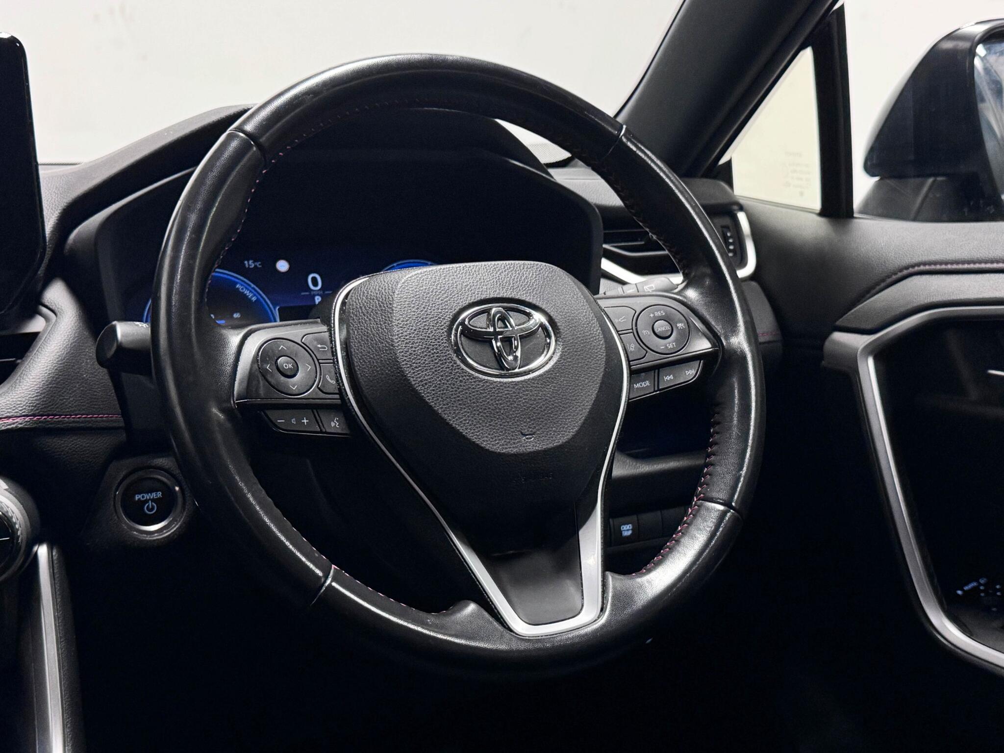 Toyota RAV4 view 14