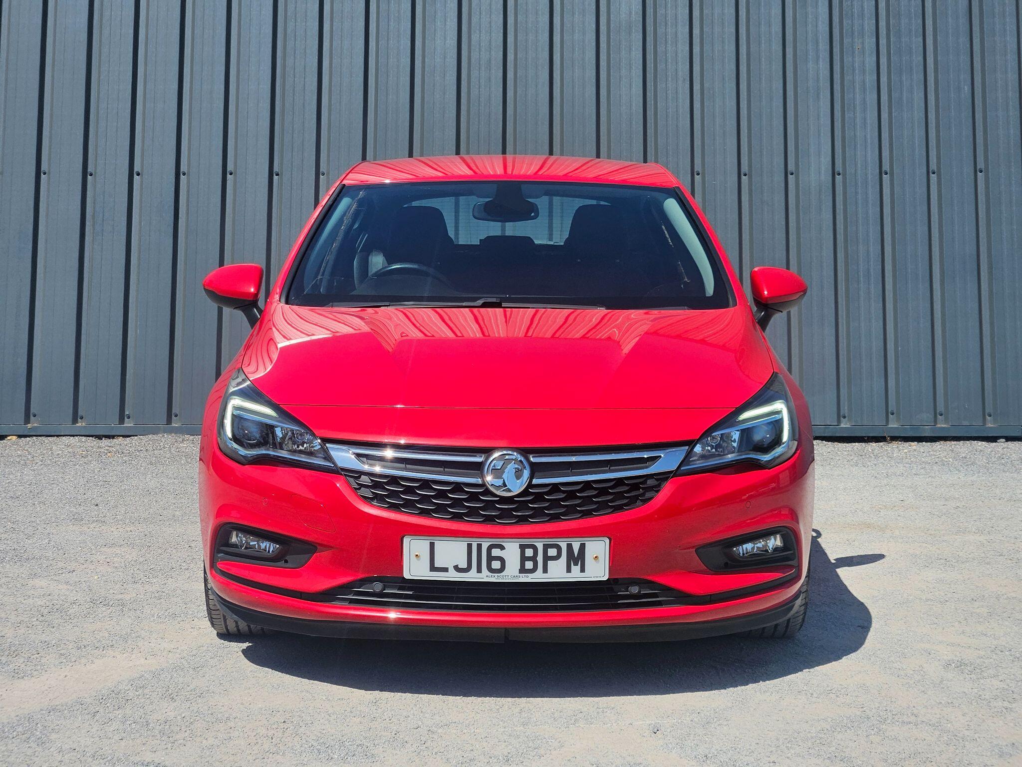 2016 Vauxhall Astra image 2
