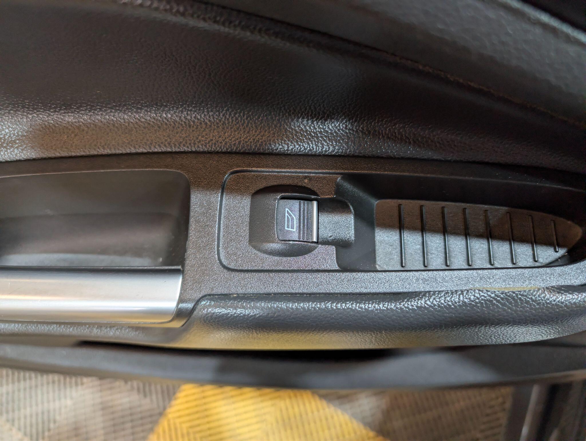 Ford Kuga view 82