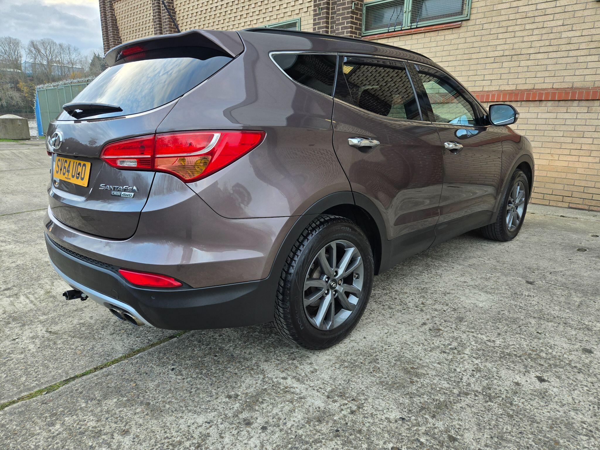 2014 Hyundai Santa Fe image 6