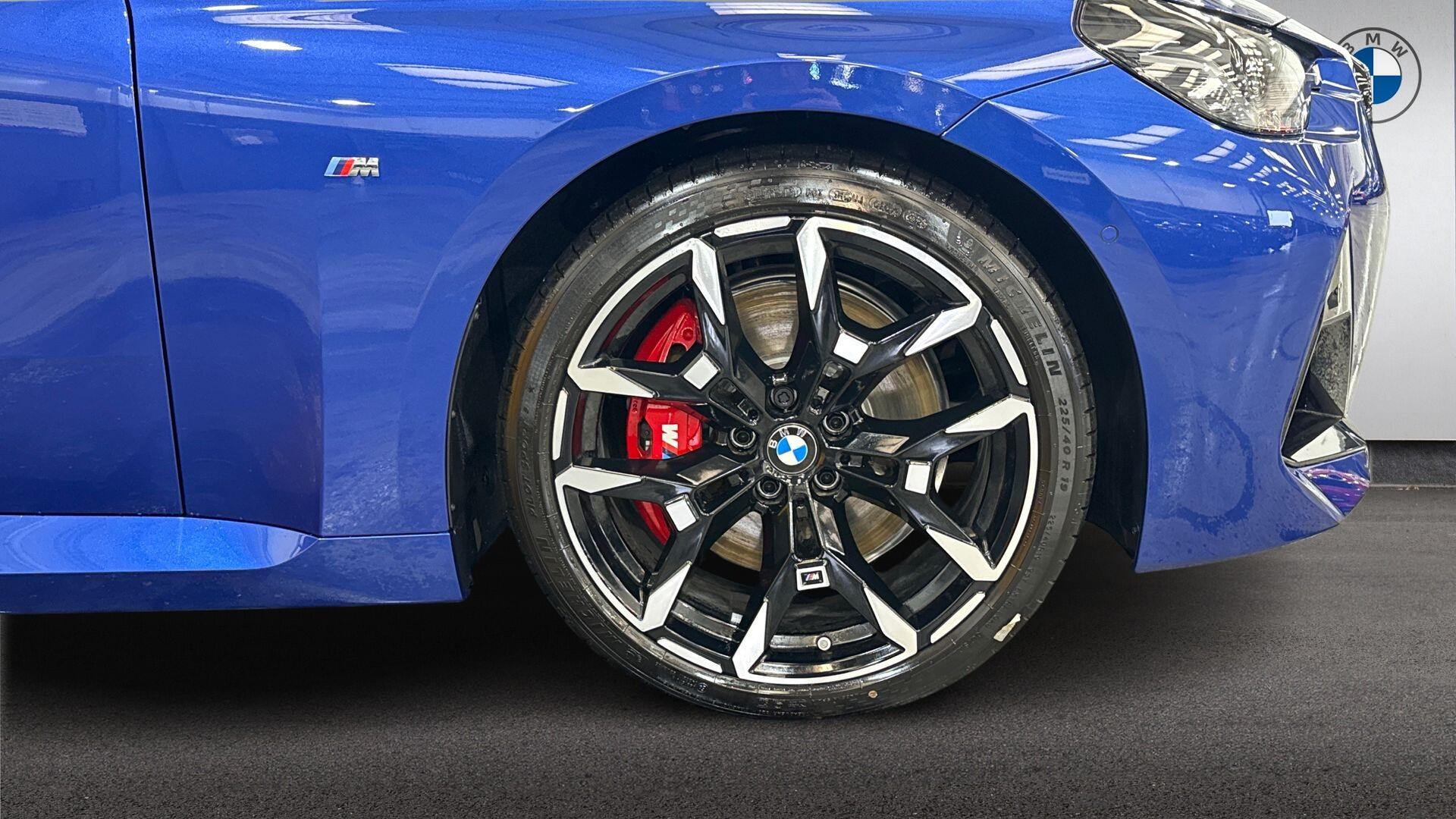BMW 2 Series view 14