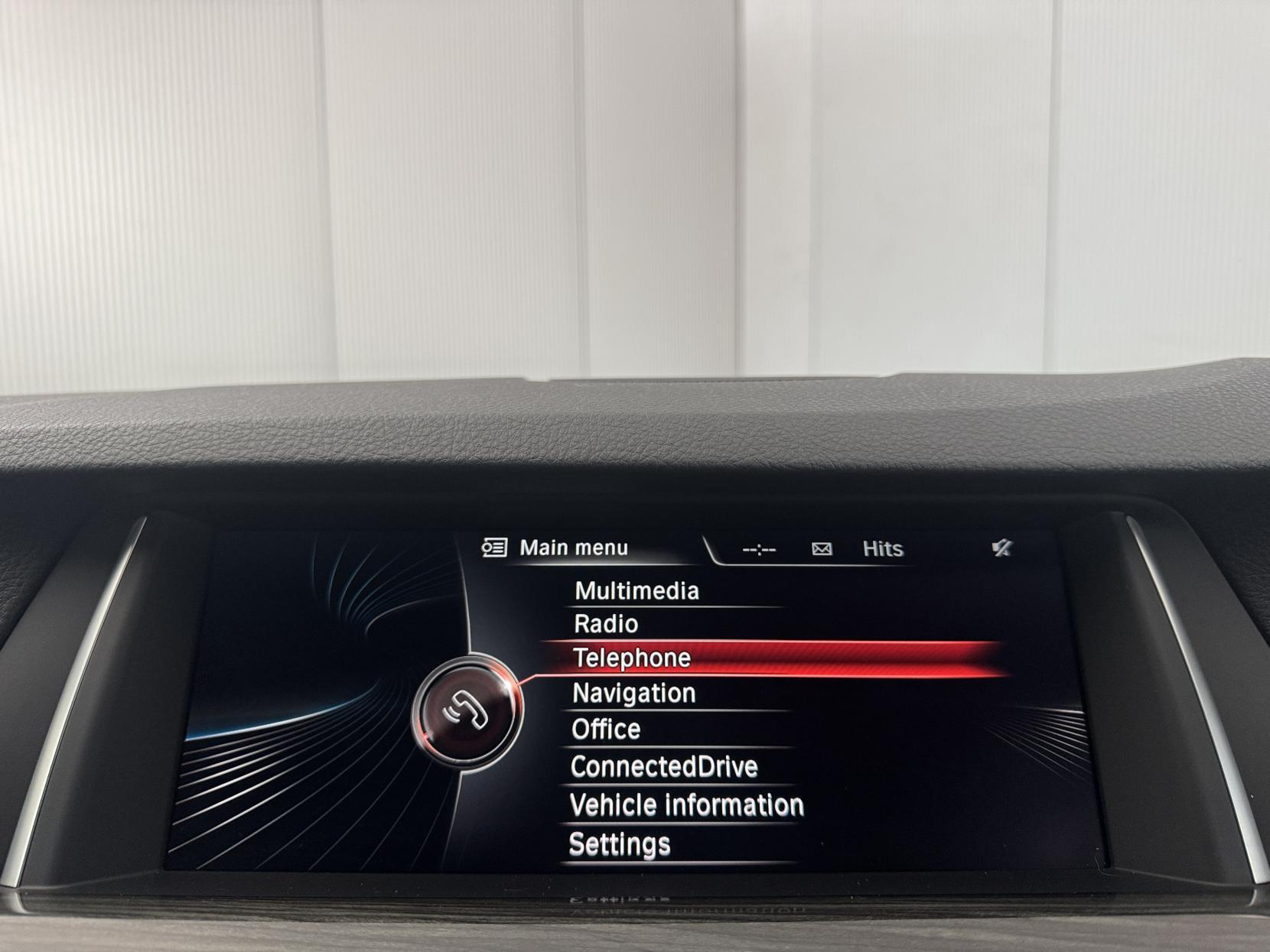 BMW 5 Series view 70