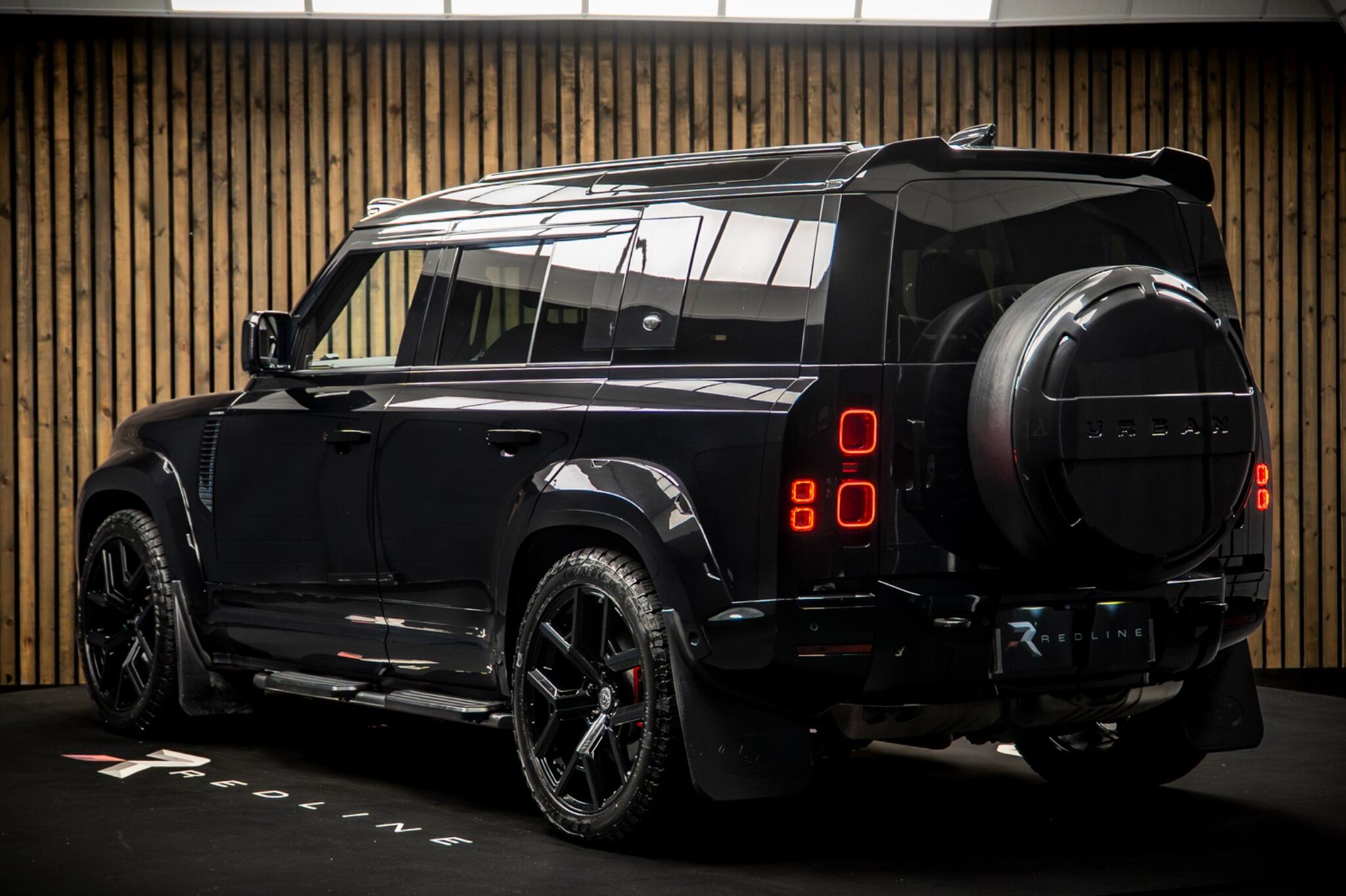 Land Rover Defender 110 view 3