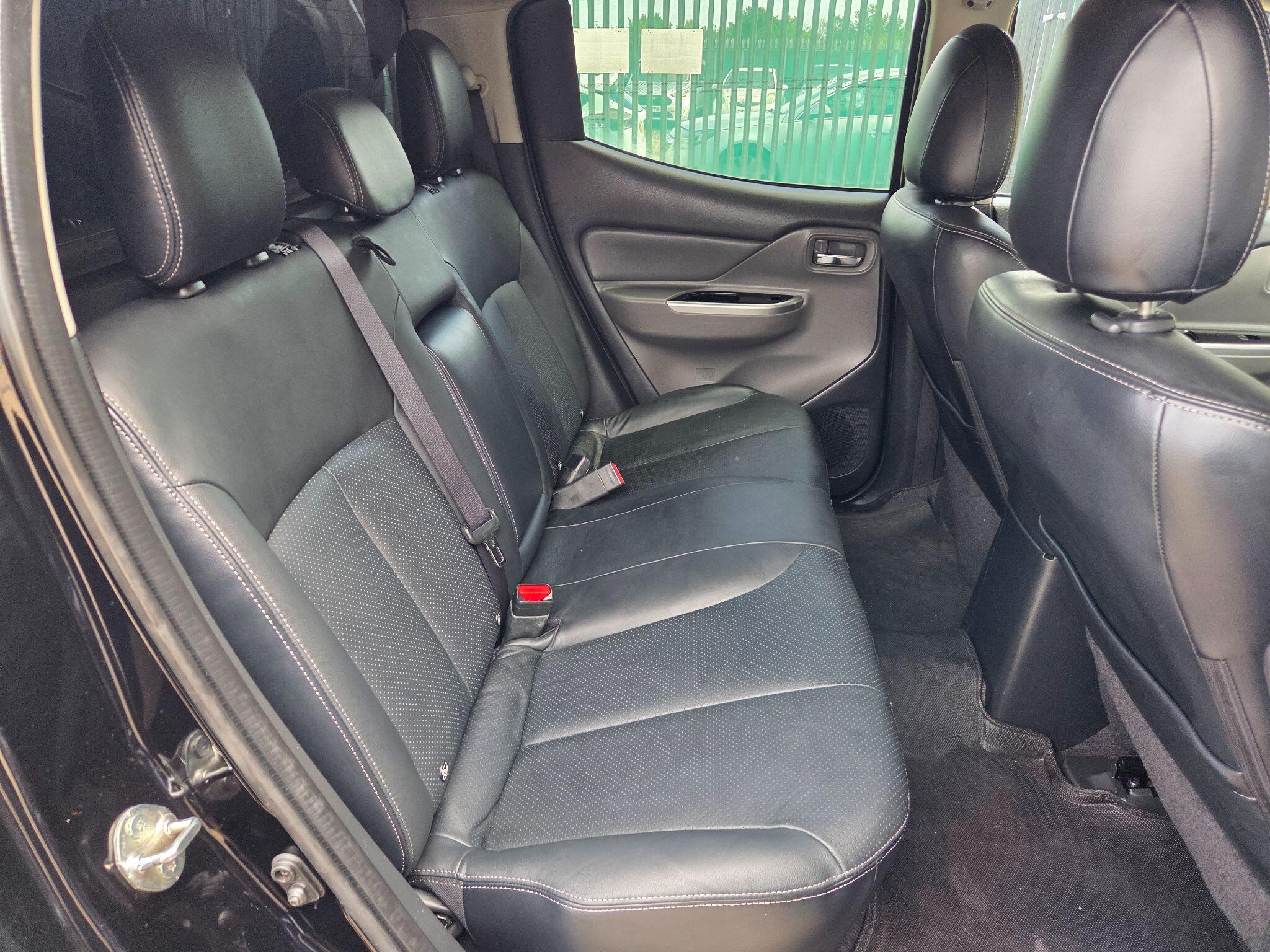Mitsubishi L200 view 23