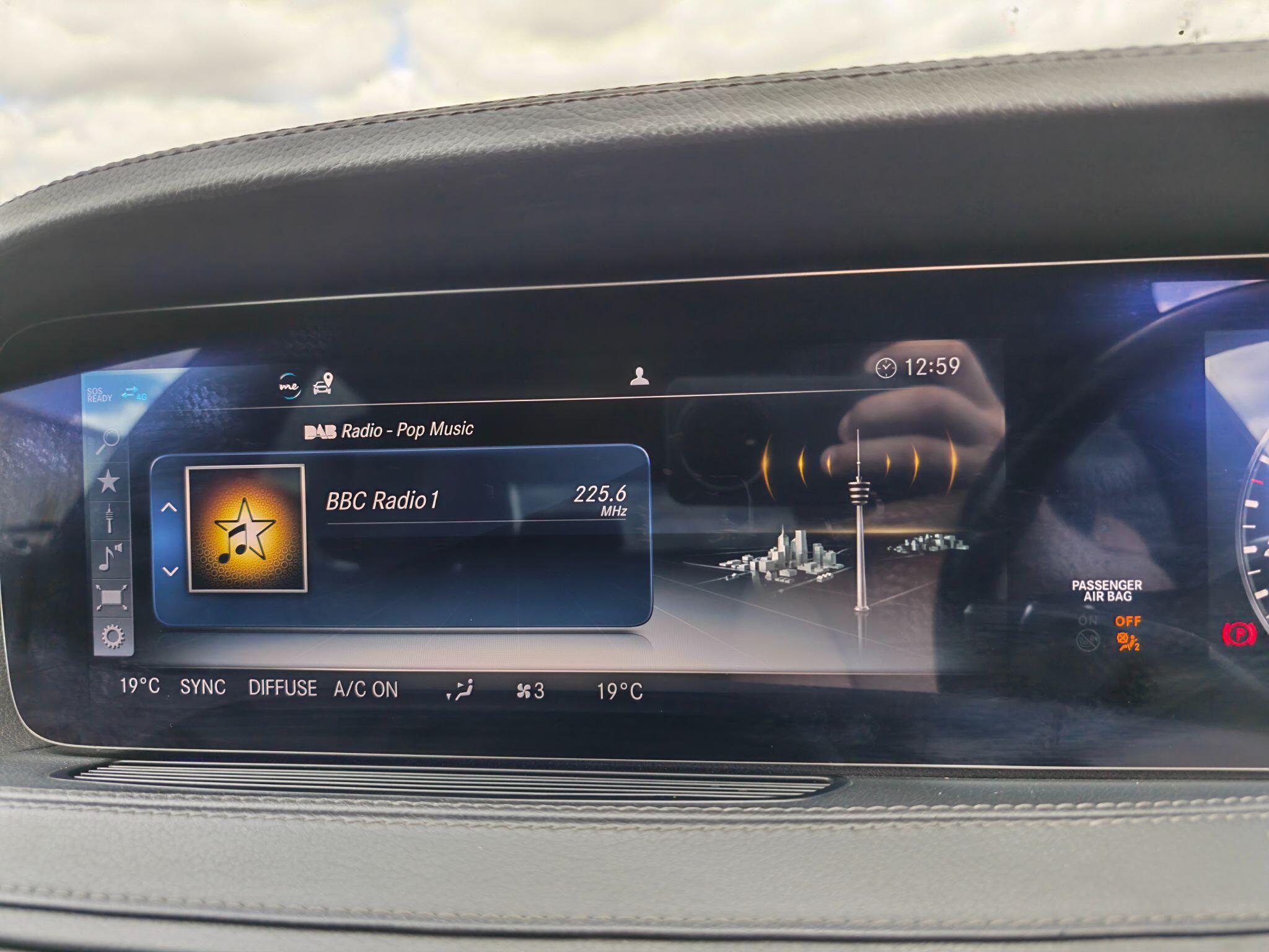 Mercedes-Benz S Class view 15