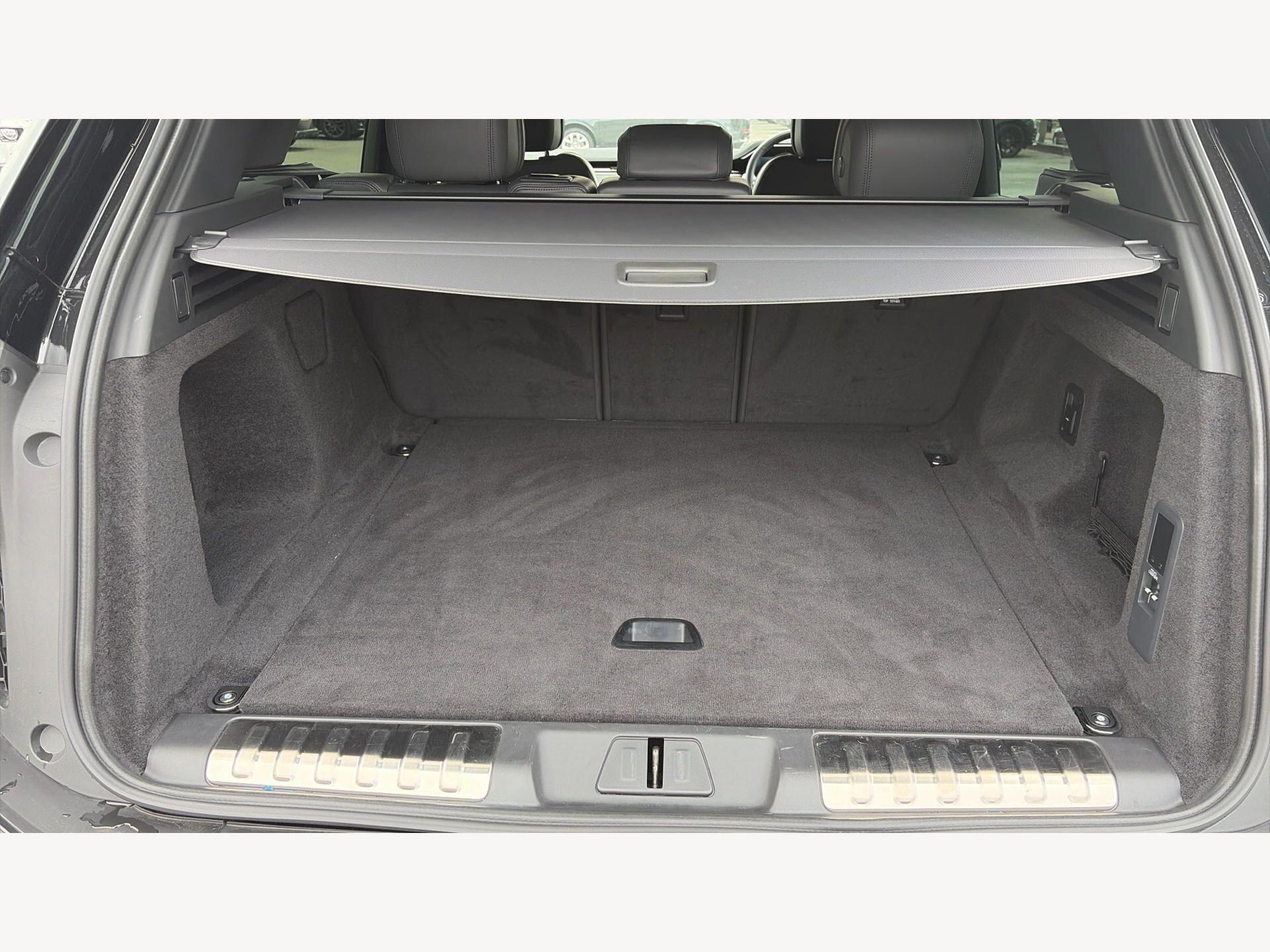 Land Rover Range Rover Sport view 12