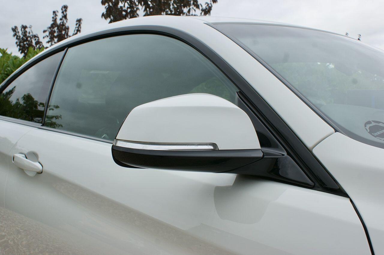 BMW 4 Series view 11