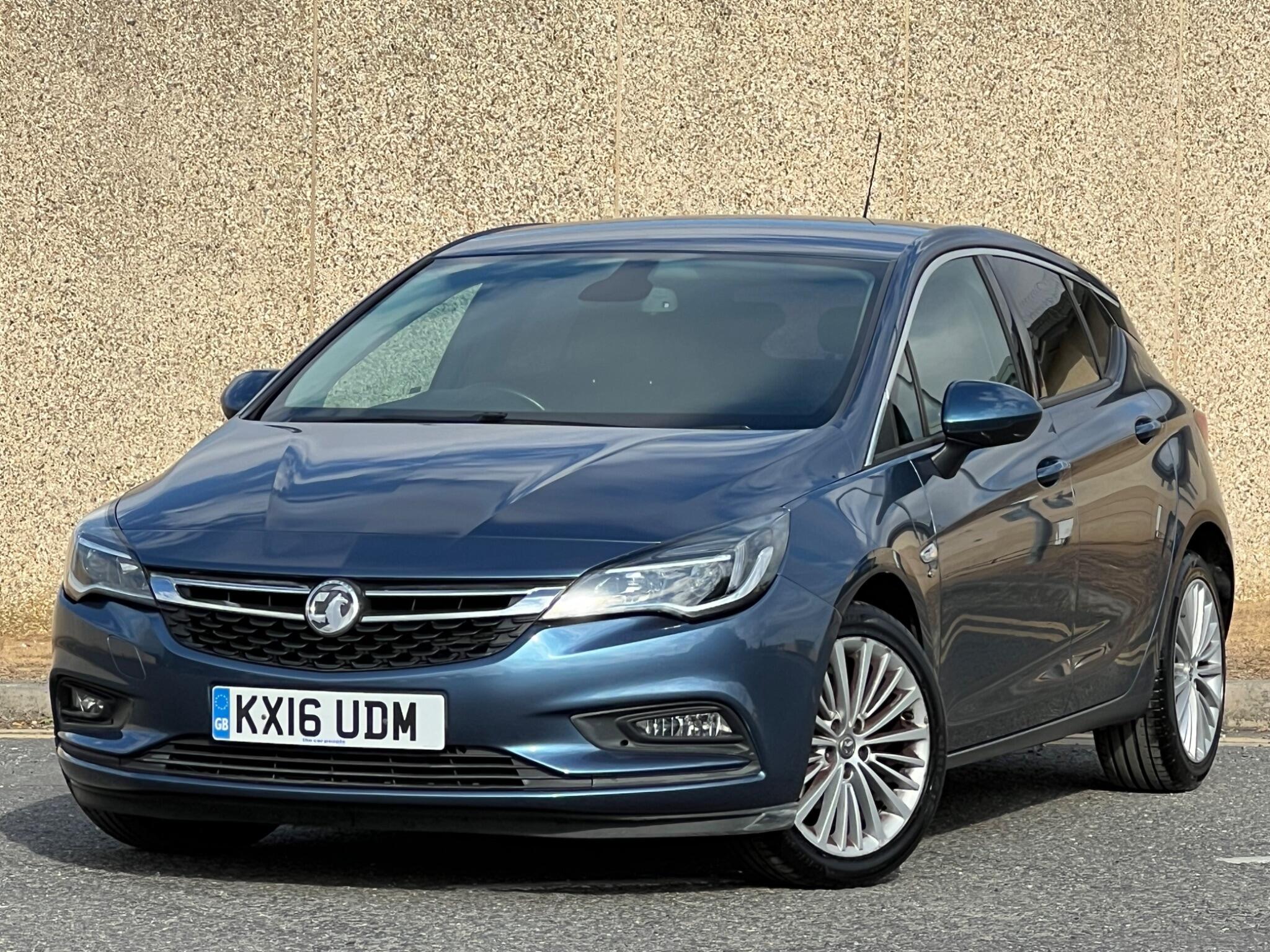 Vauxhall Astra view 5