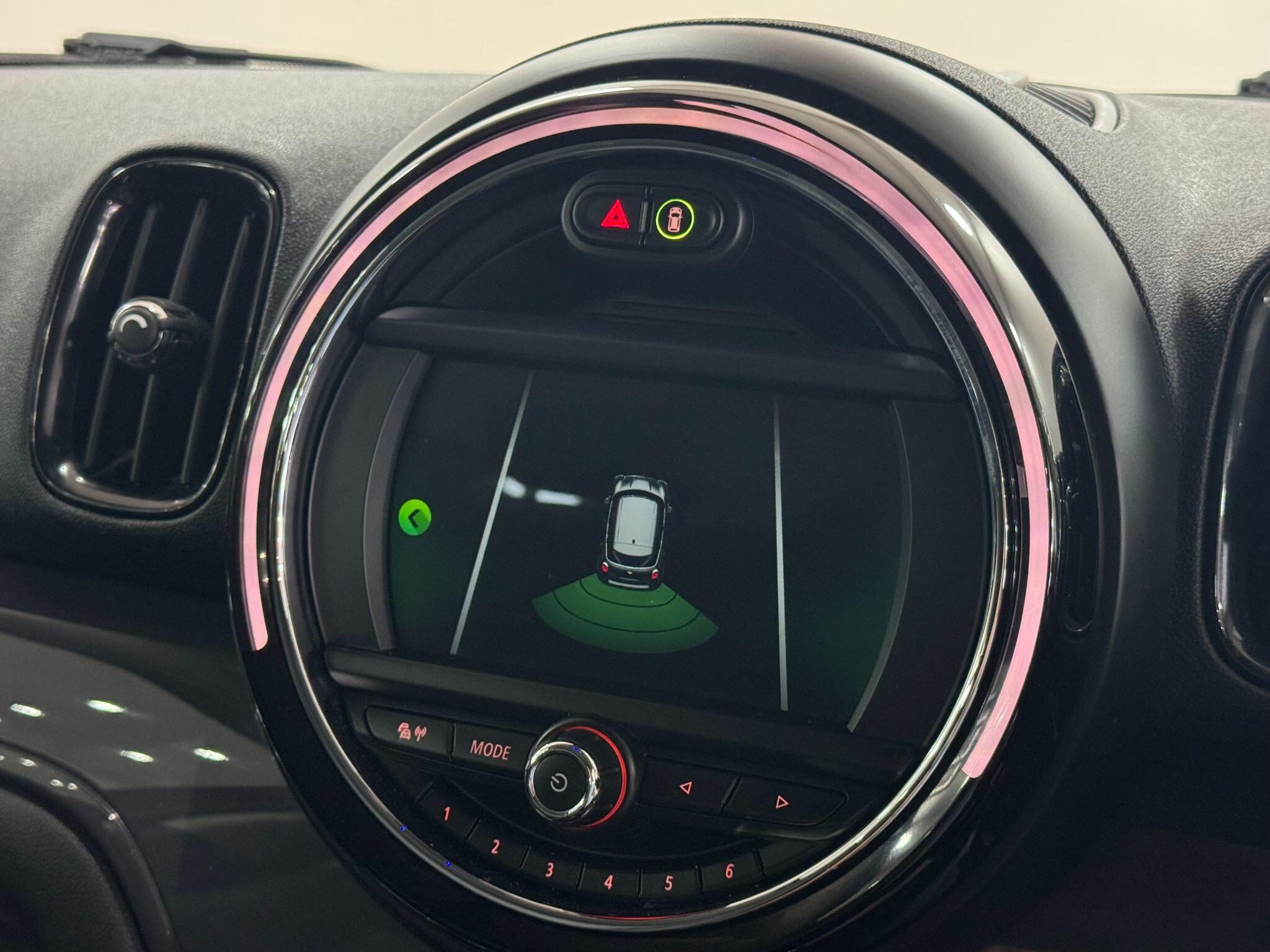 Mini Countryman view 33