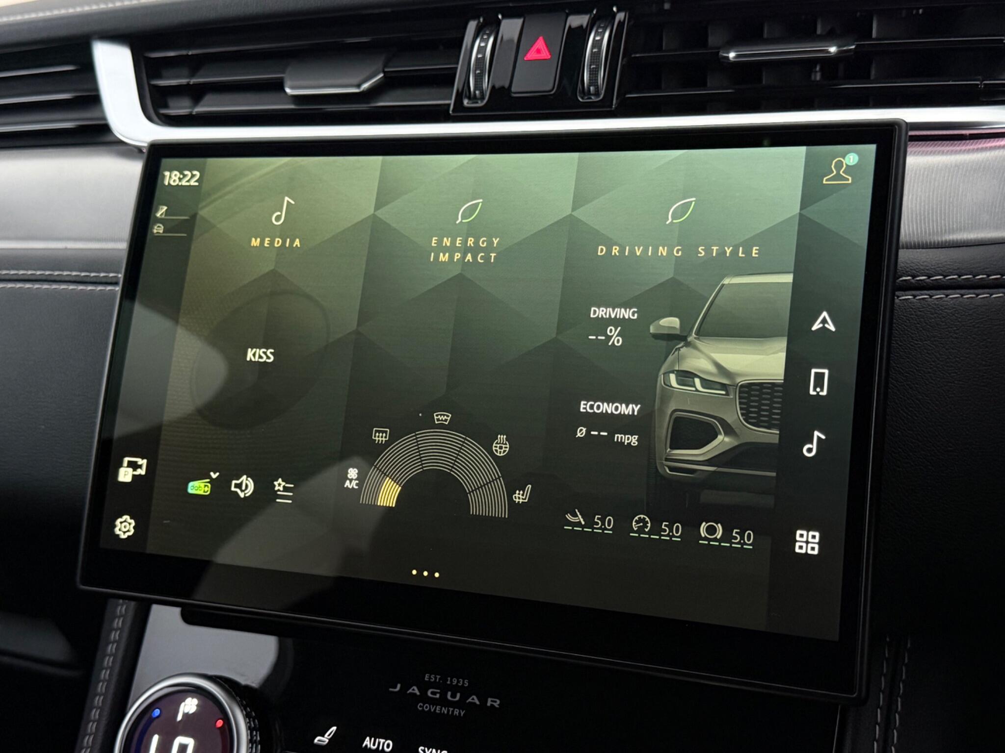 Jaguar F-Pace view 21