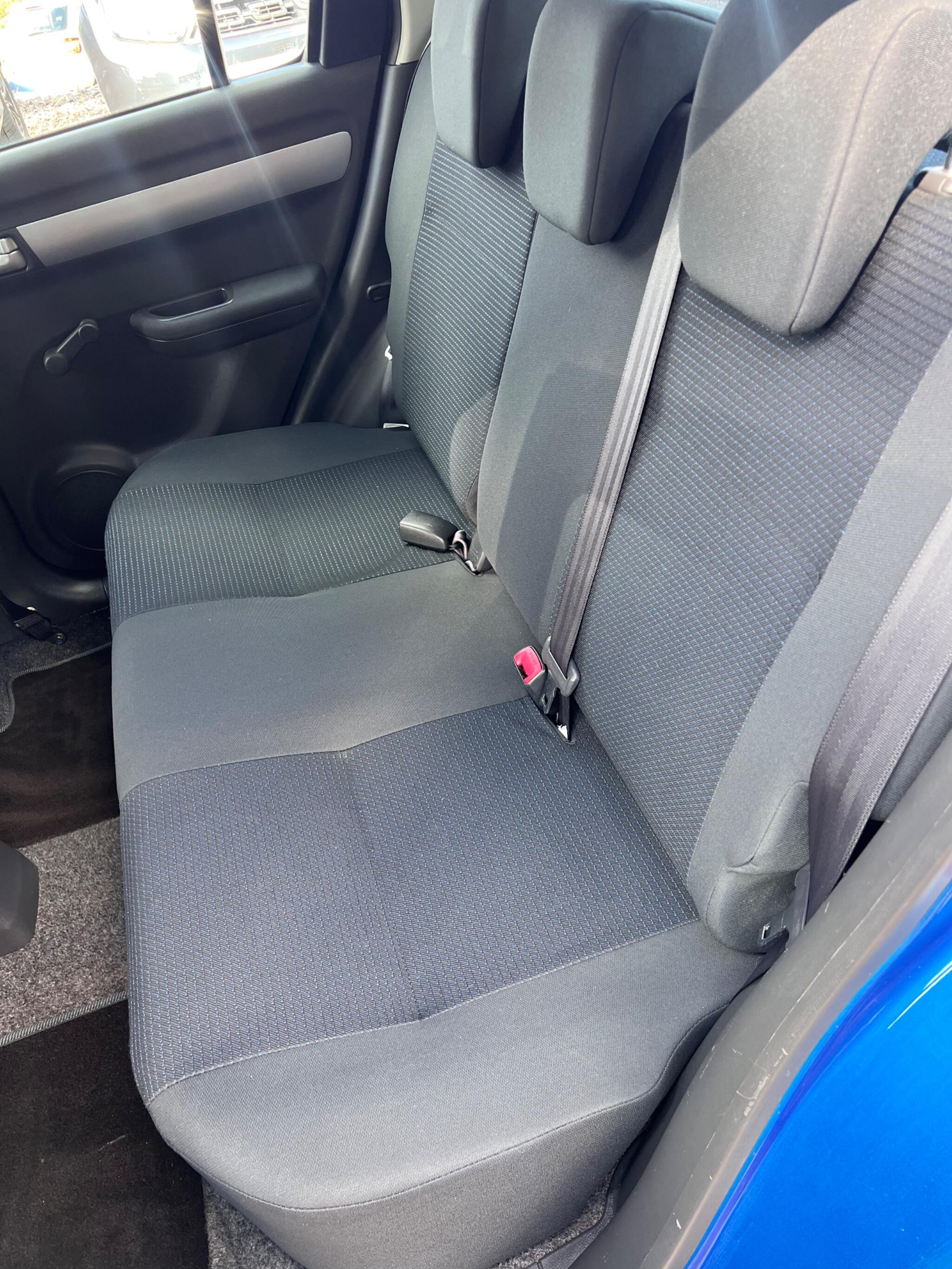 Suzuki Swift view 50