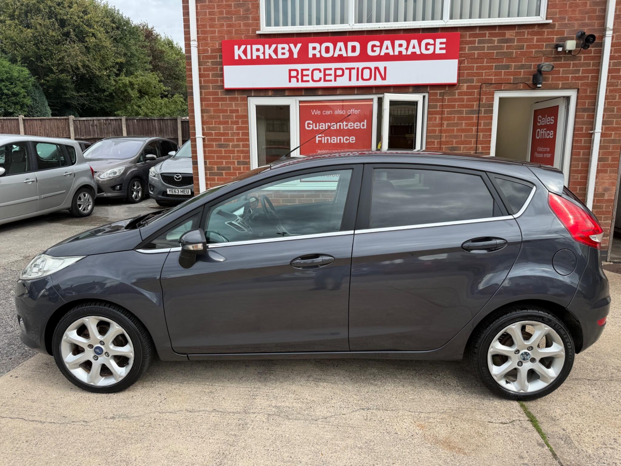 Ford Fiesta view 5