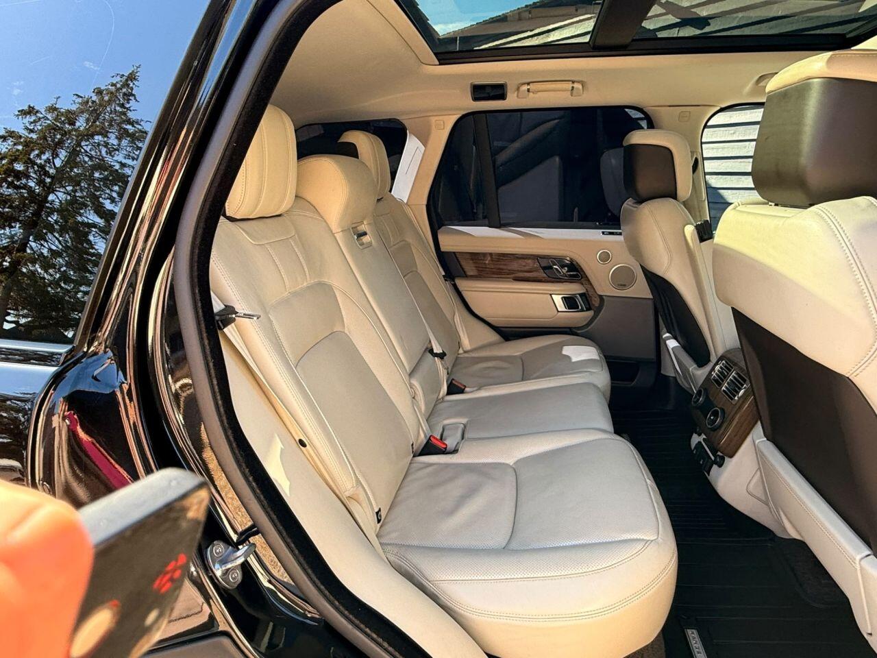 Land Rover Range Rover view 10