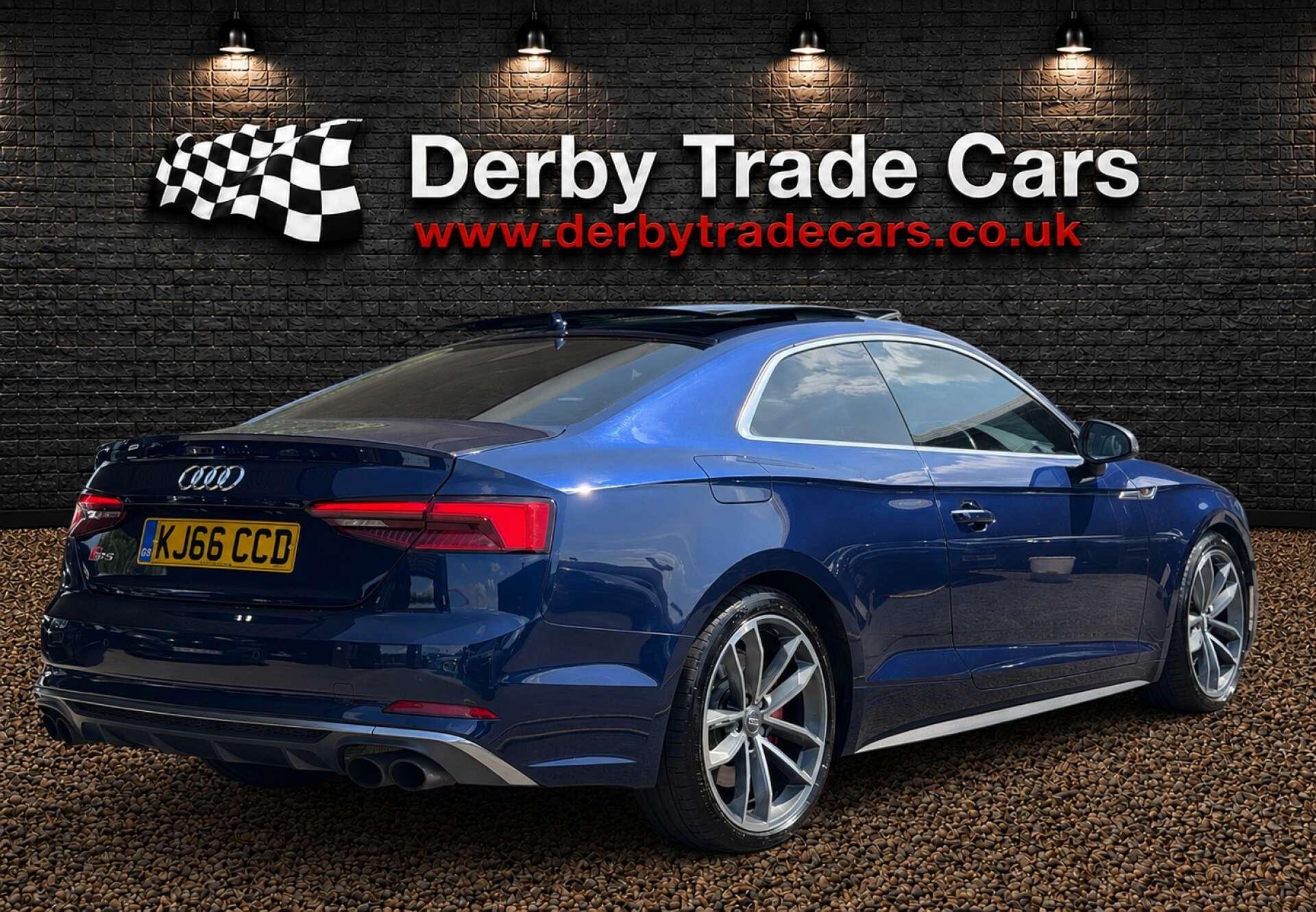 Audi S5 view 2