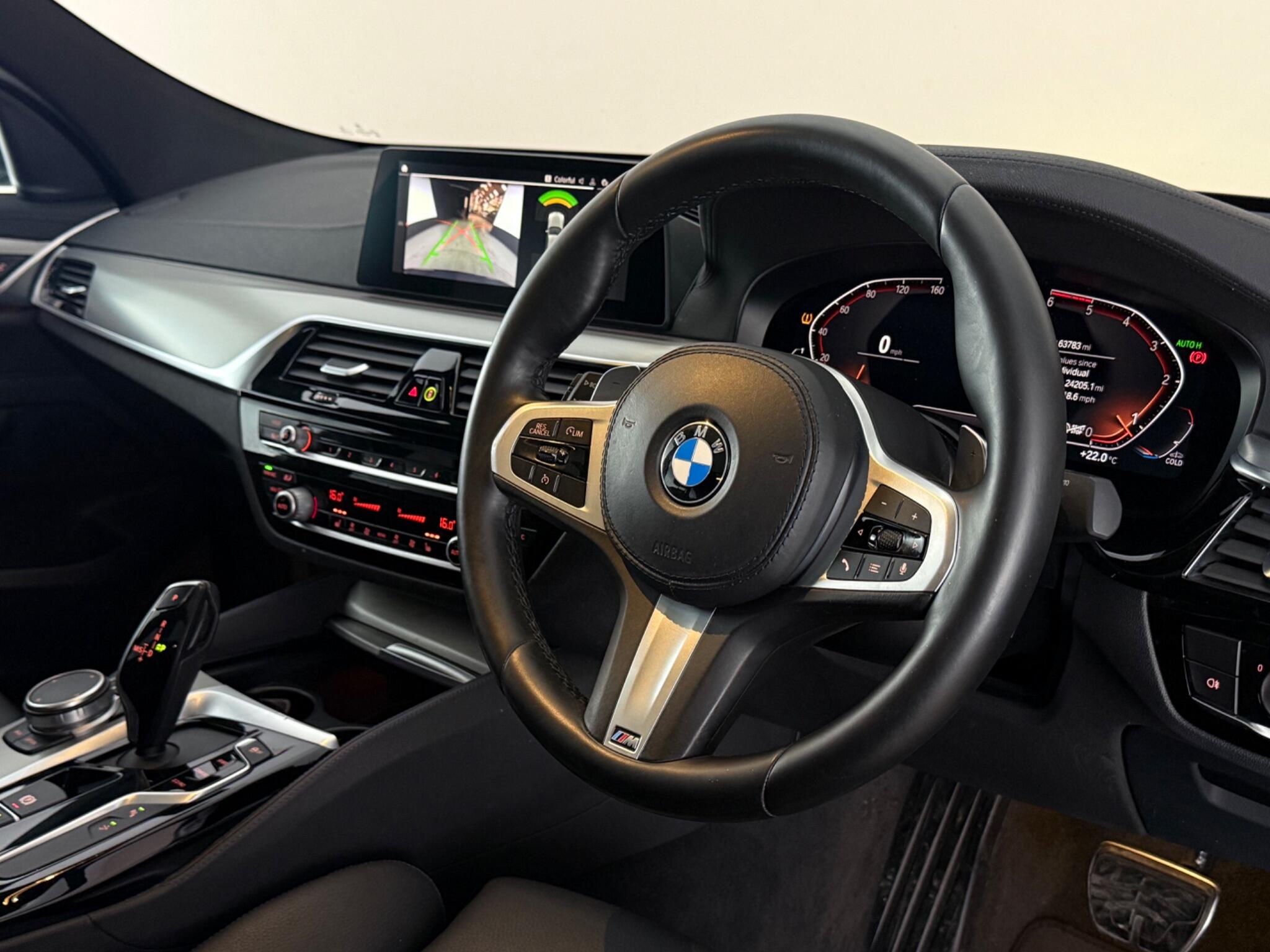 BMW 6 Series view 3