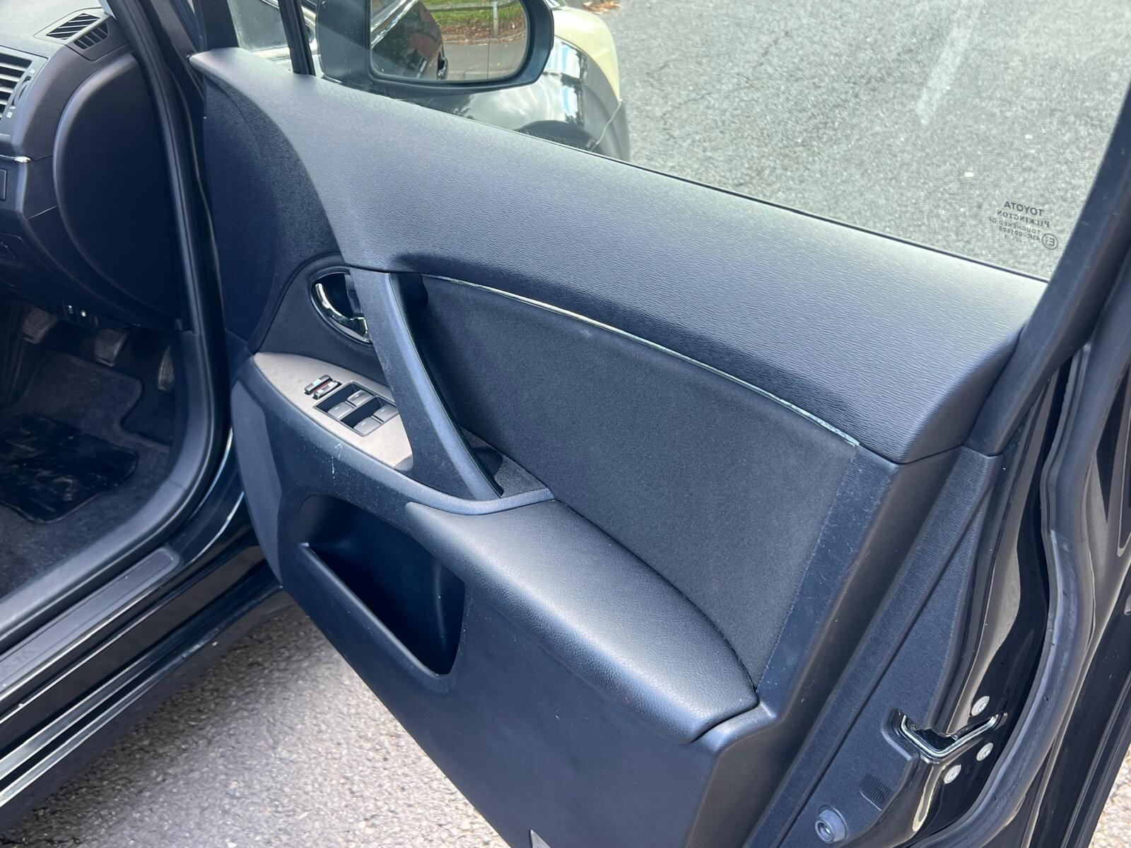 Toyota Avensis view 36