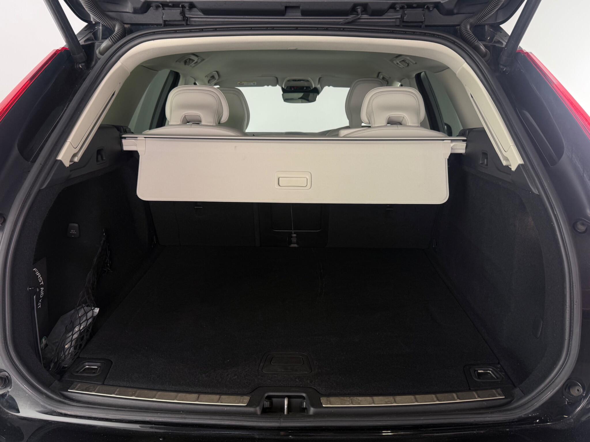 Volvo XC60 view 10