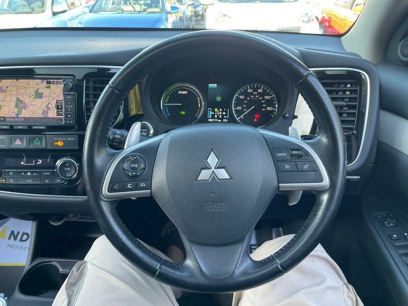 2014 Mitsubishi Outlander image 54