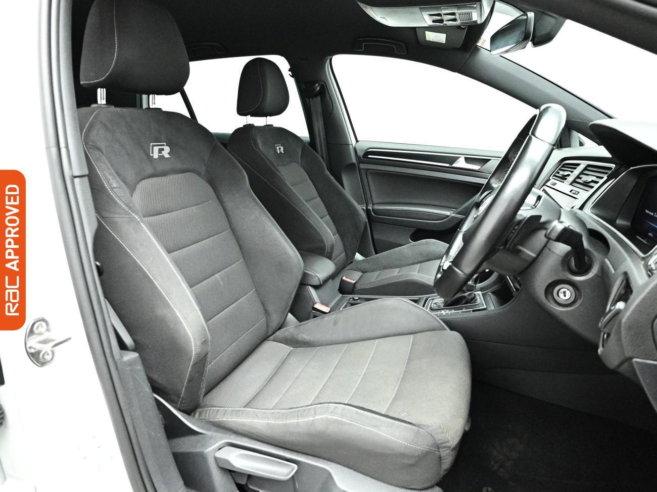 Volkswagen Golf view 12