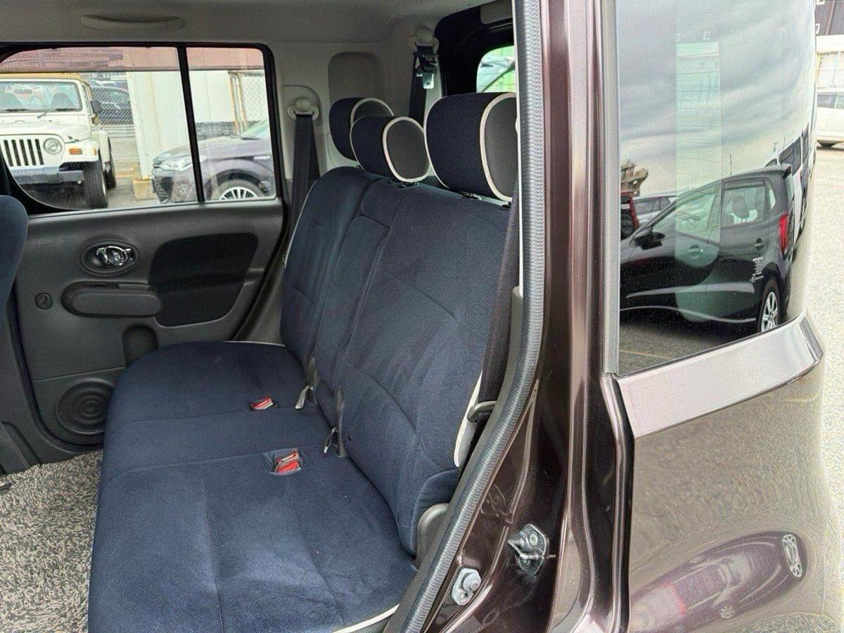 Nissan Cube view 18