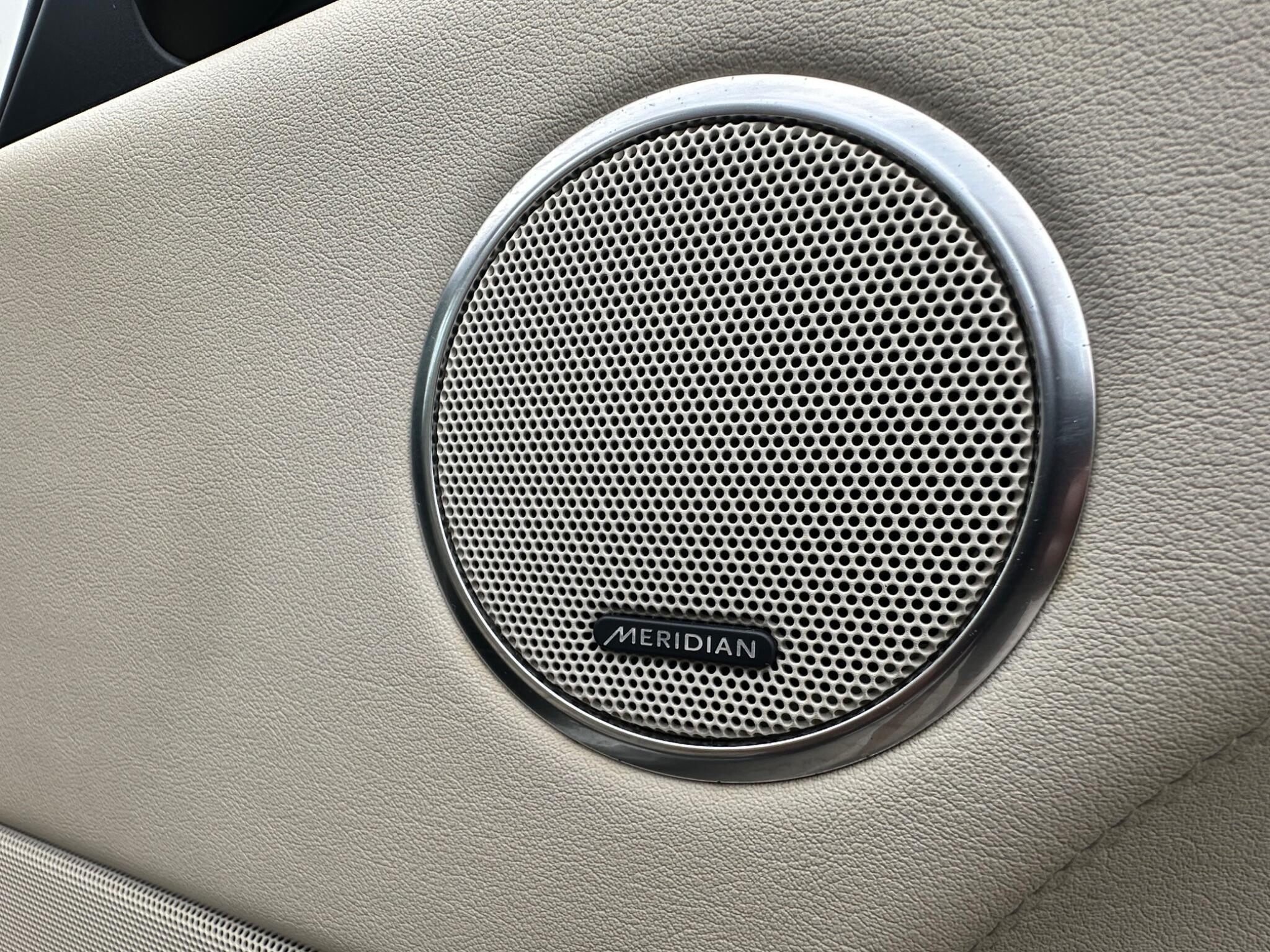 Land Rover Range Rover view 28