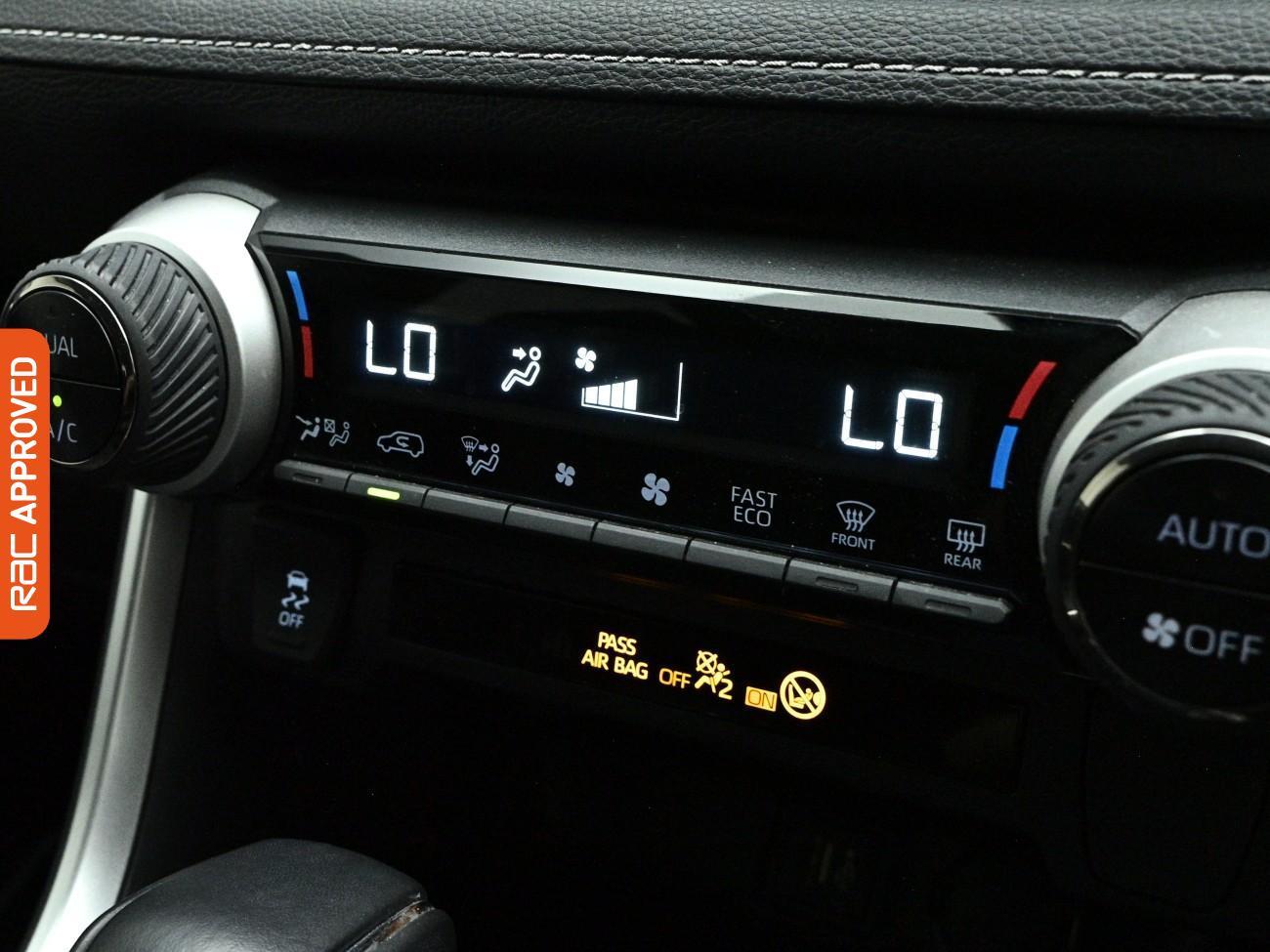 Toyota Rav4 view 14