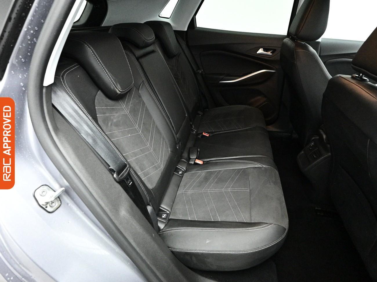 Vauxhall Grandland view 13