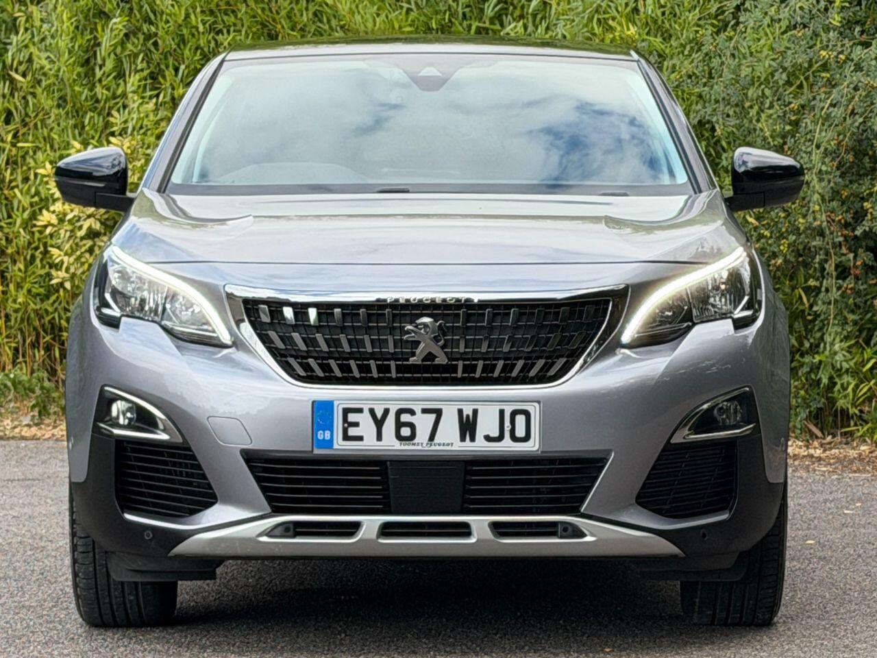 Peugeot 3008 view 5