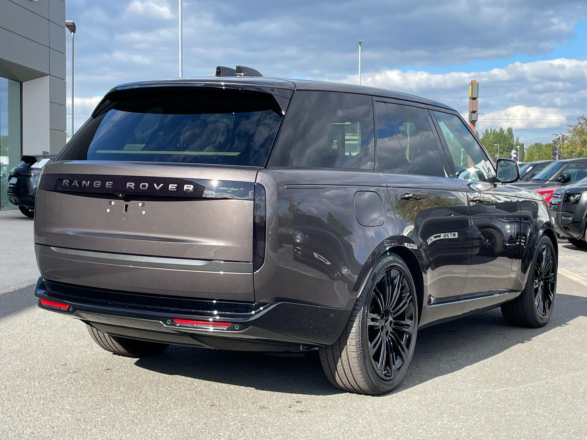 Land Rover Range Rover view 41