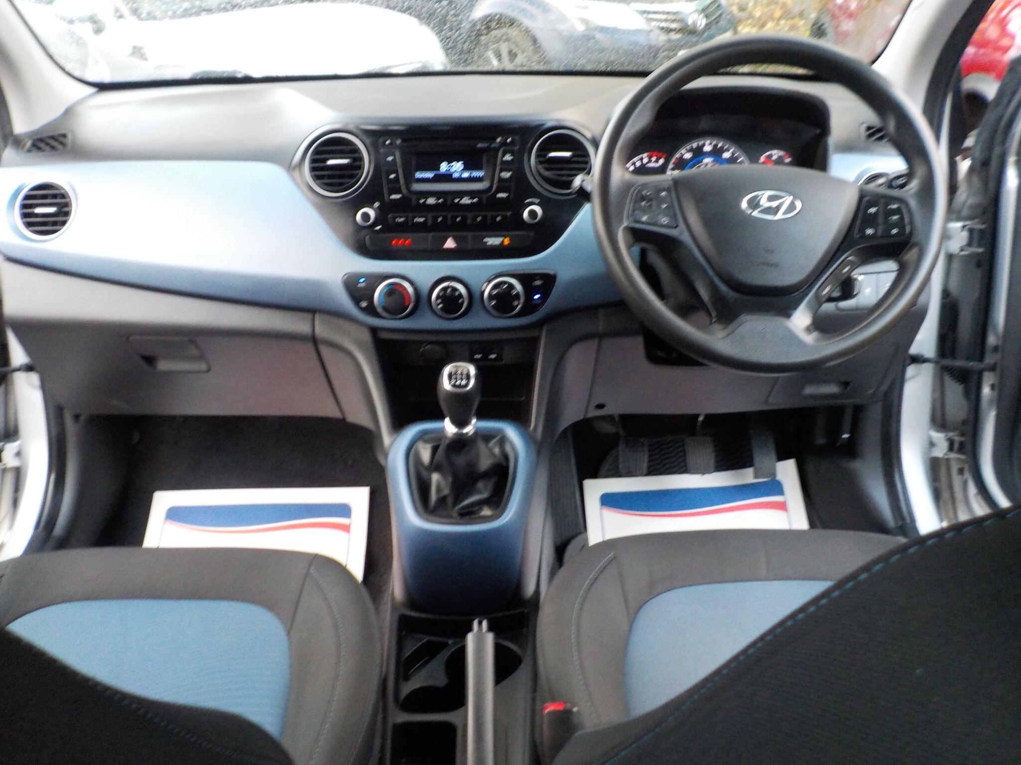 Hyundai i10 1.2 SE Euro 5 5dr