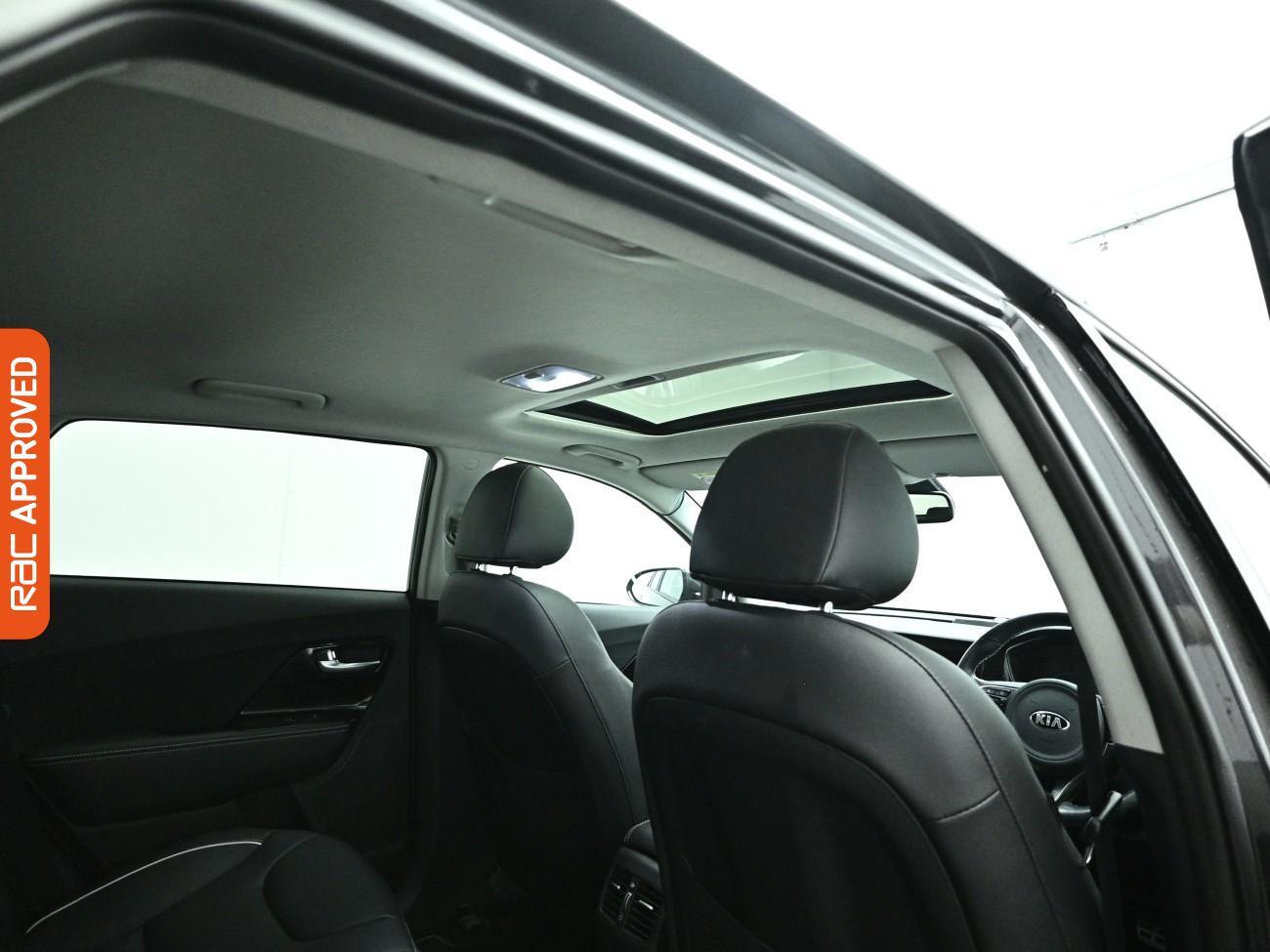 Kia Niro view 3