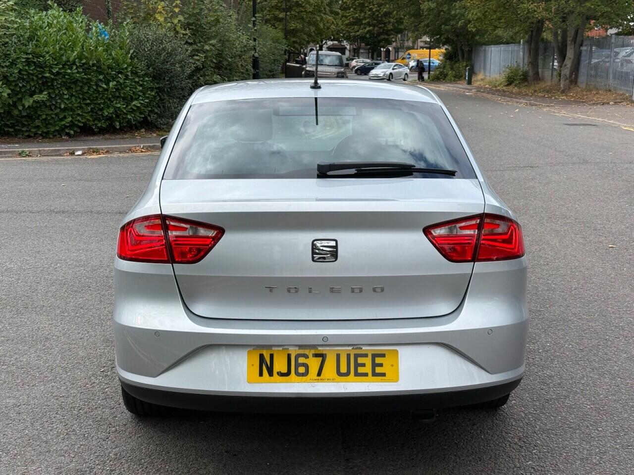 Seat Toledo view 6