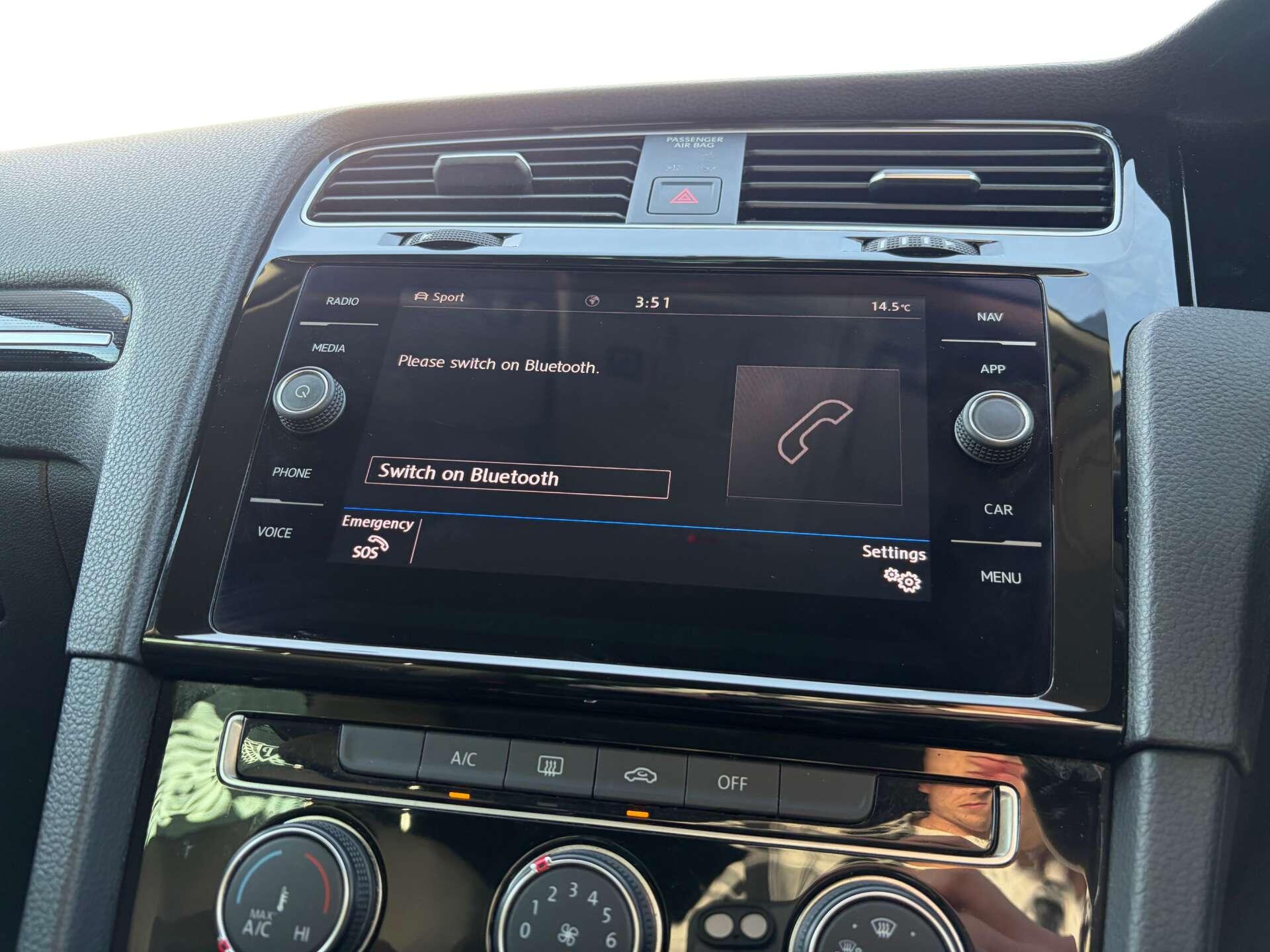 Volkswagen Golf view 53
