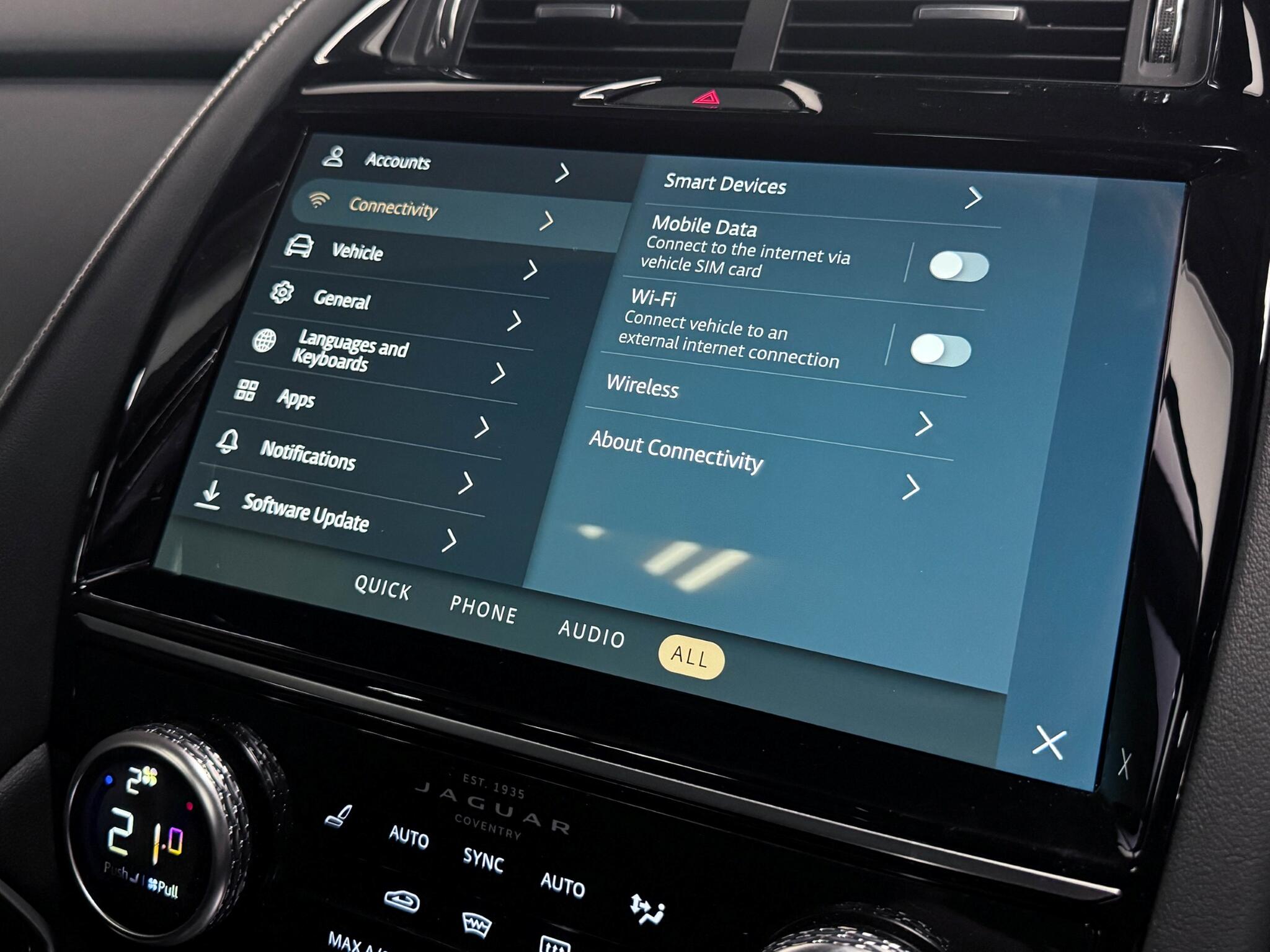 Jaguar E-Pace view 41
