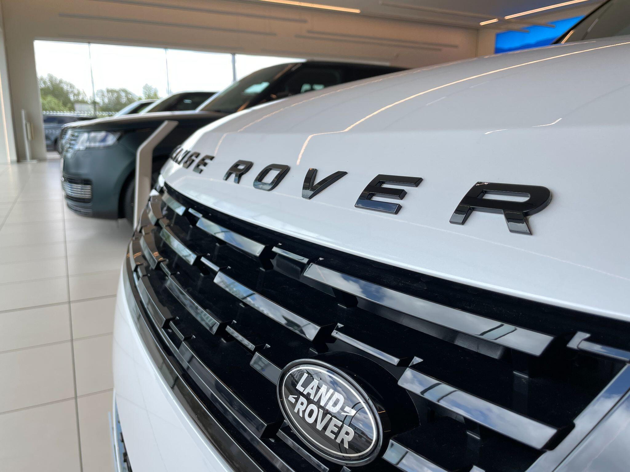 Land Rover Range Rover Sport view 37