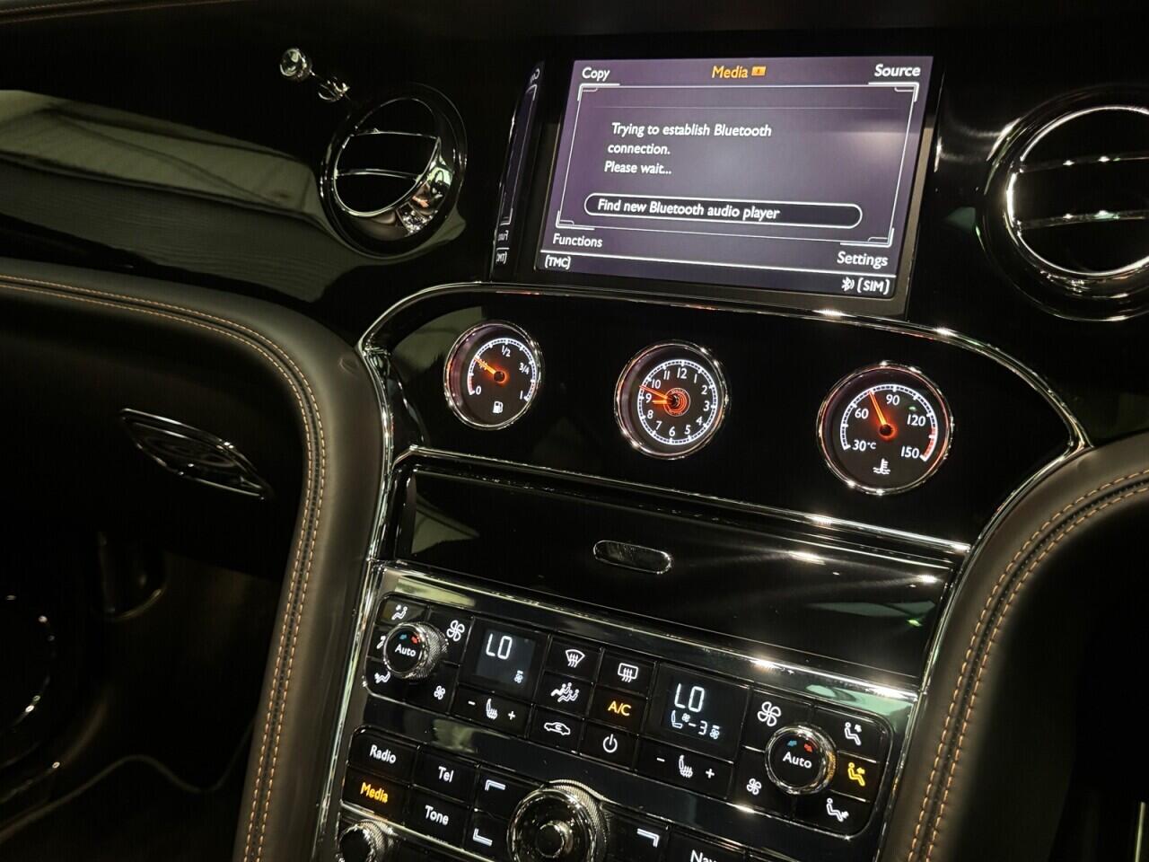 Bentley Mulsanne view 24