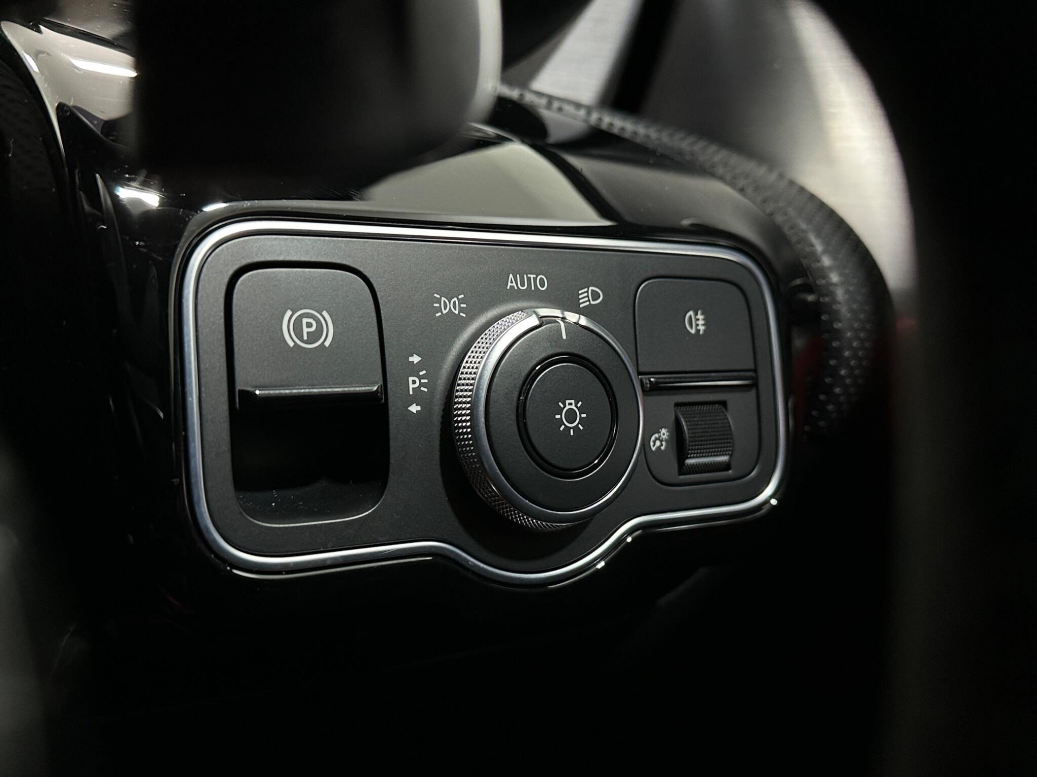 Mercedes-Benz A Class view 18