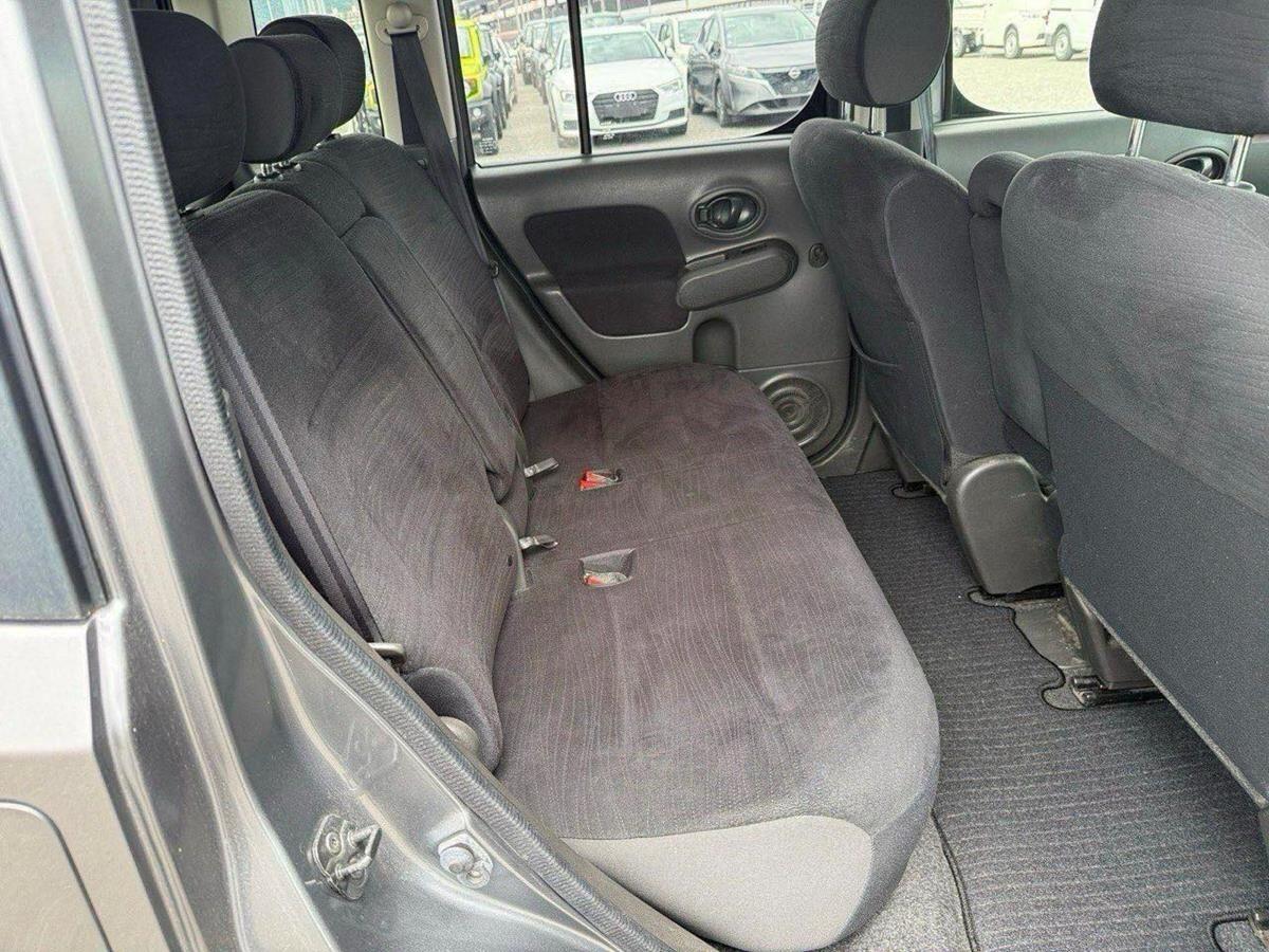 Nissan Cube view 11