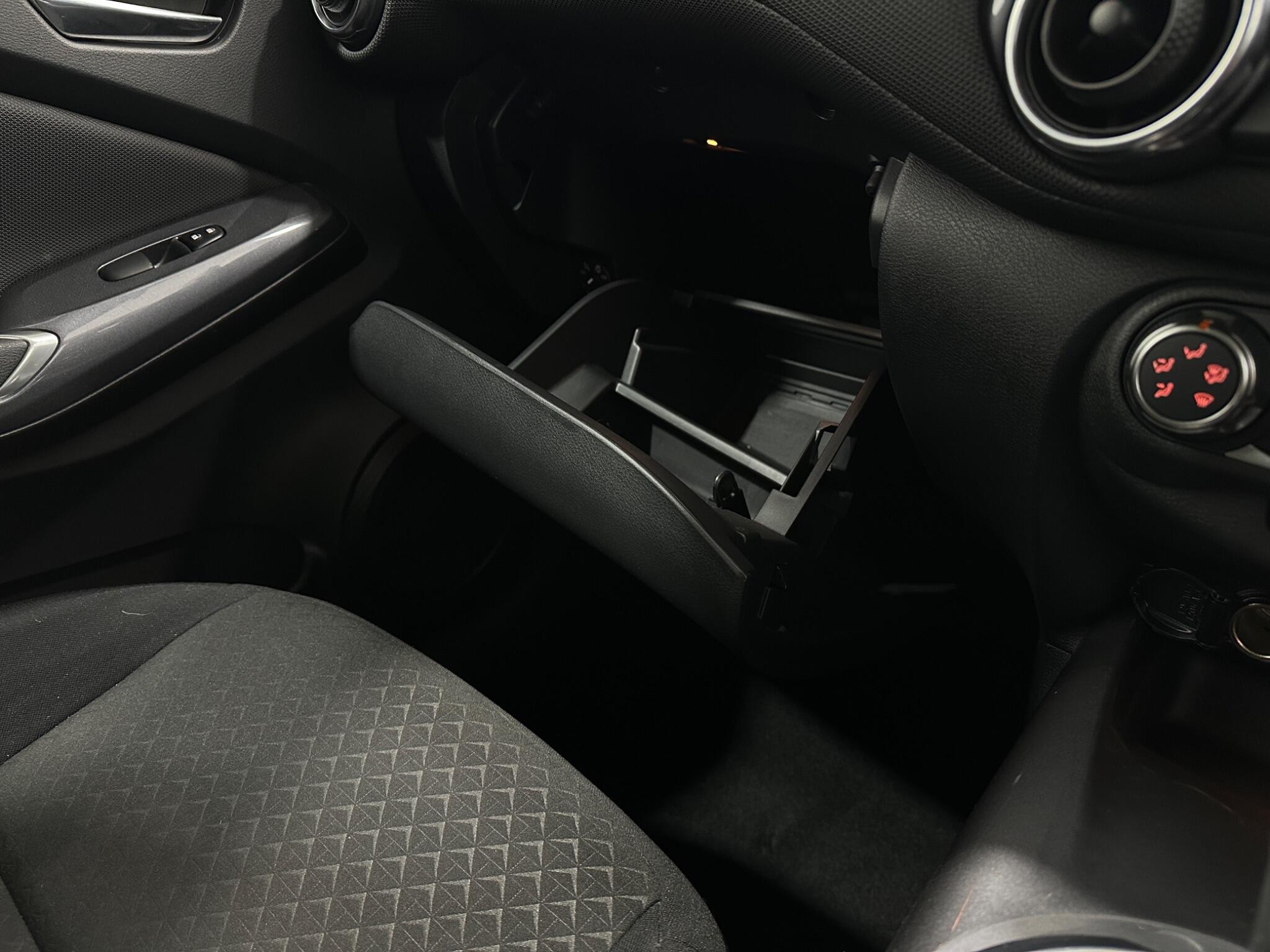 Nissan Juke view 25