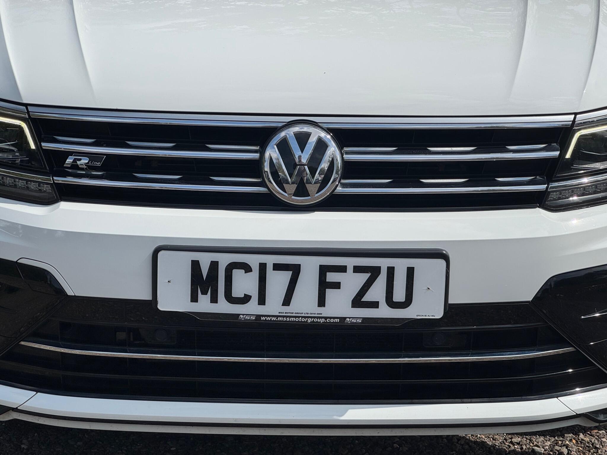Volkswagen Tiguan view 6