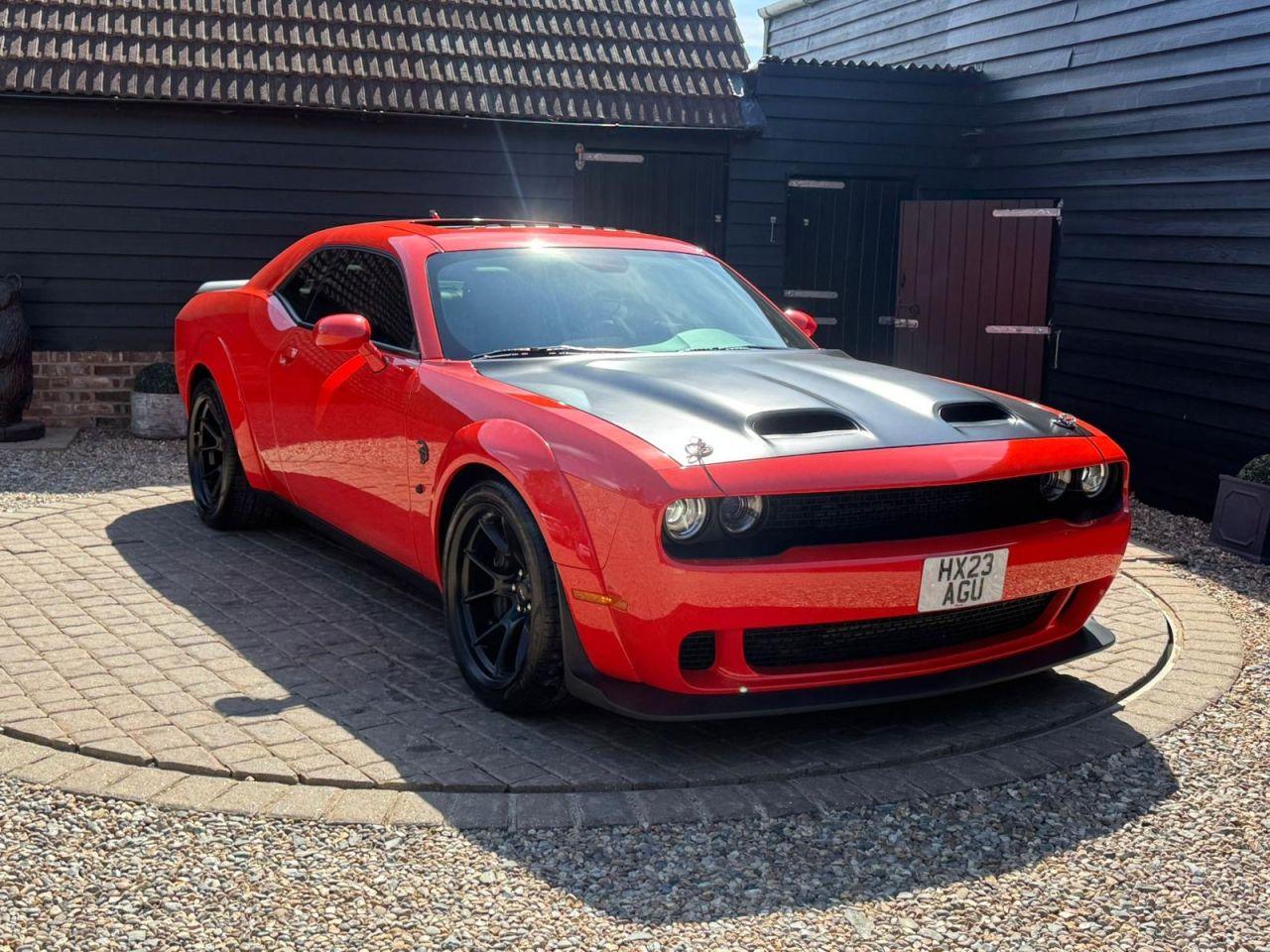 Dodge Challenger view 31