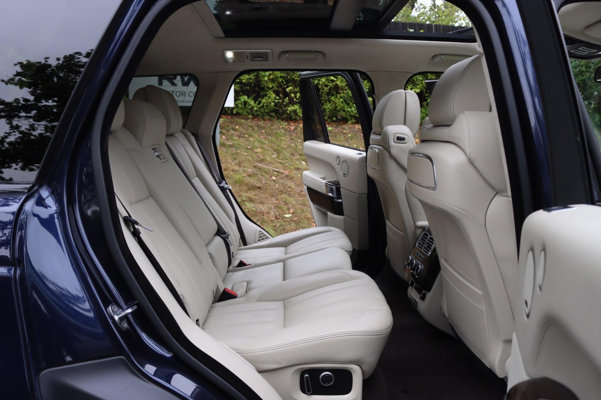 Land Rover Range Rover view 46