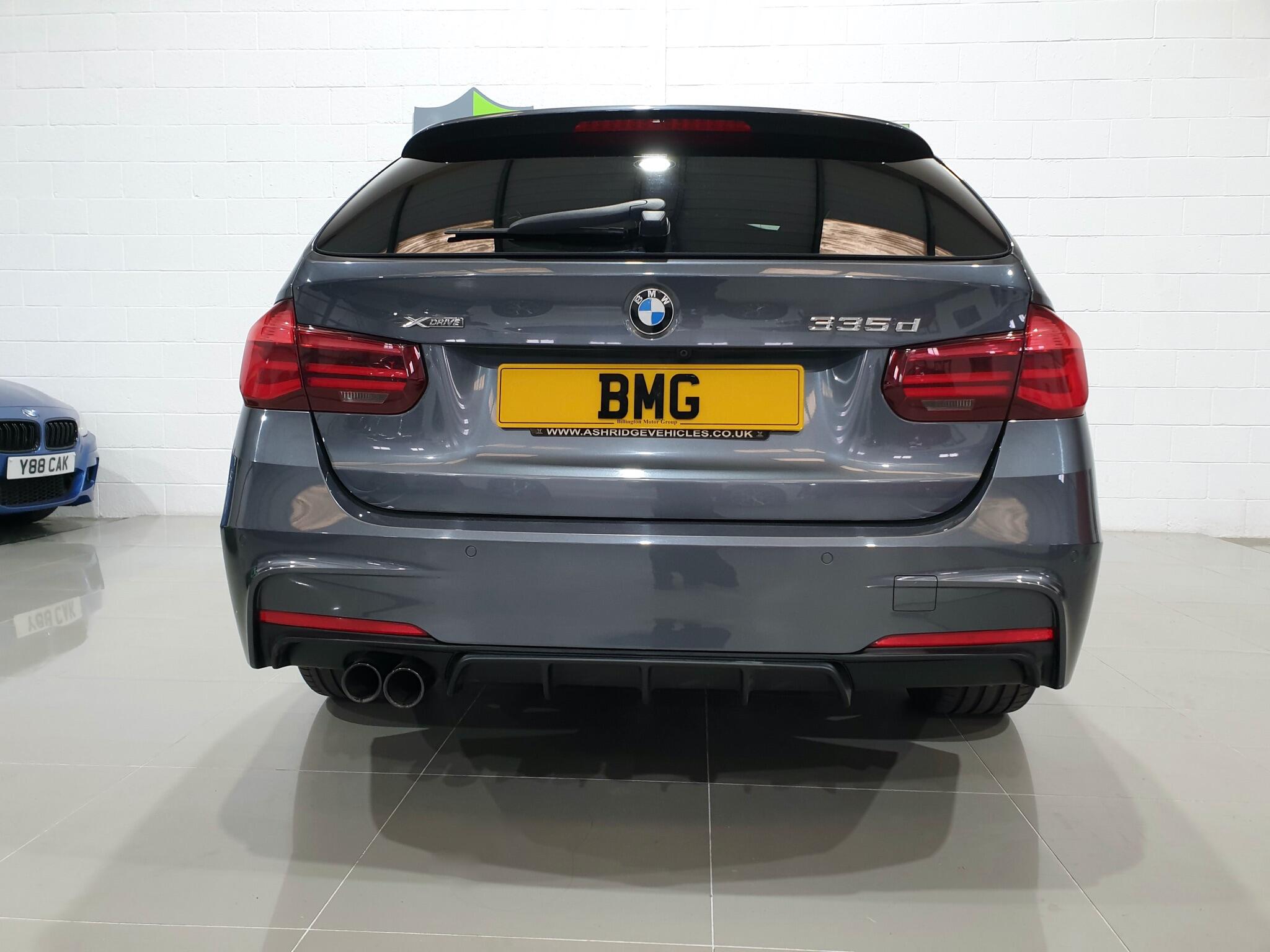 BMW 3 Series view 33