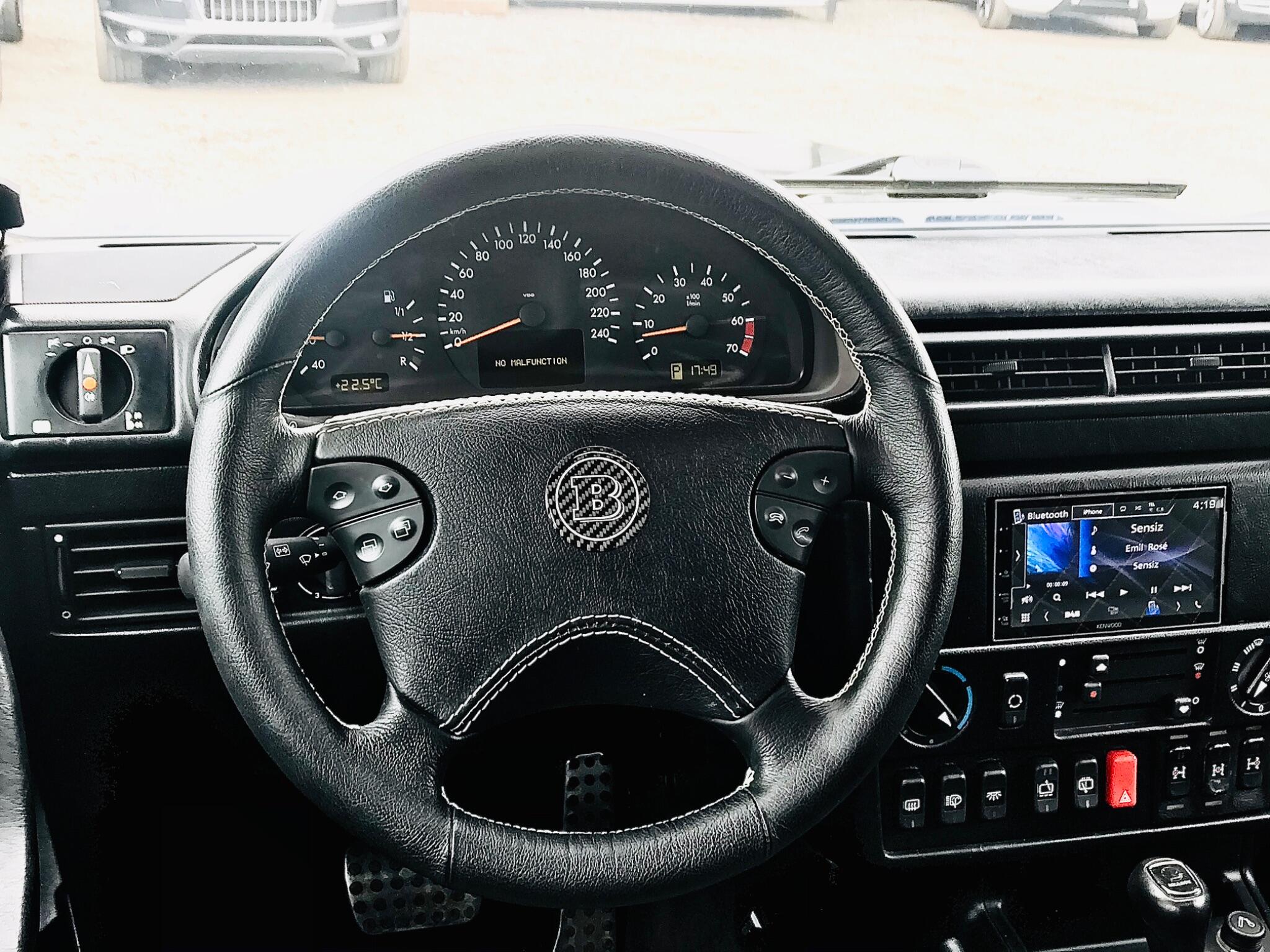 Mercedes-Benz G Class view 32