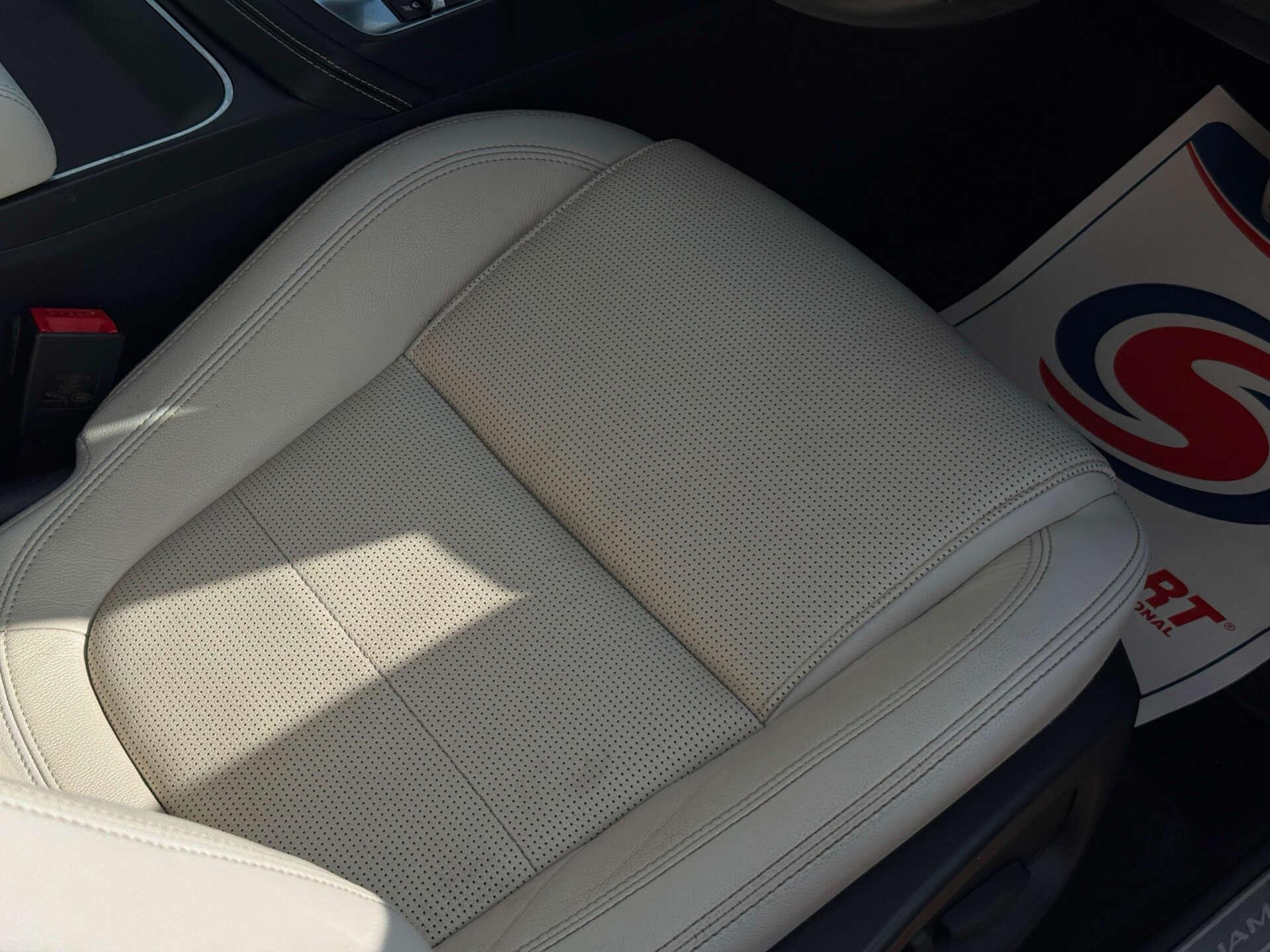 Jaguar E-Pace view 21