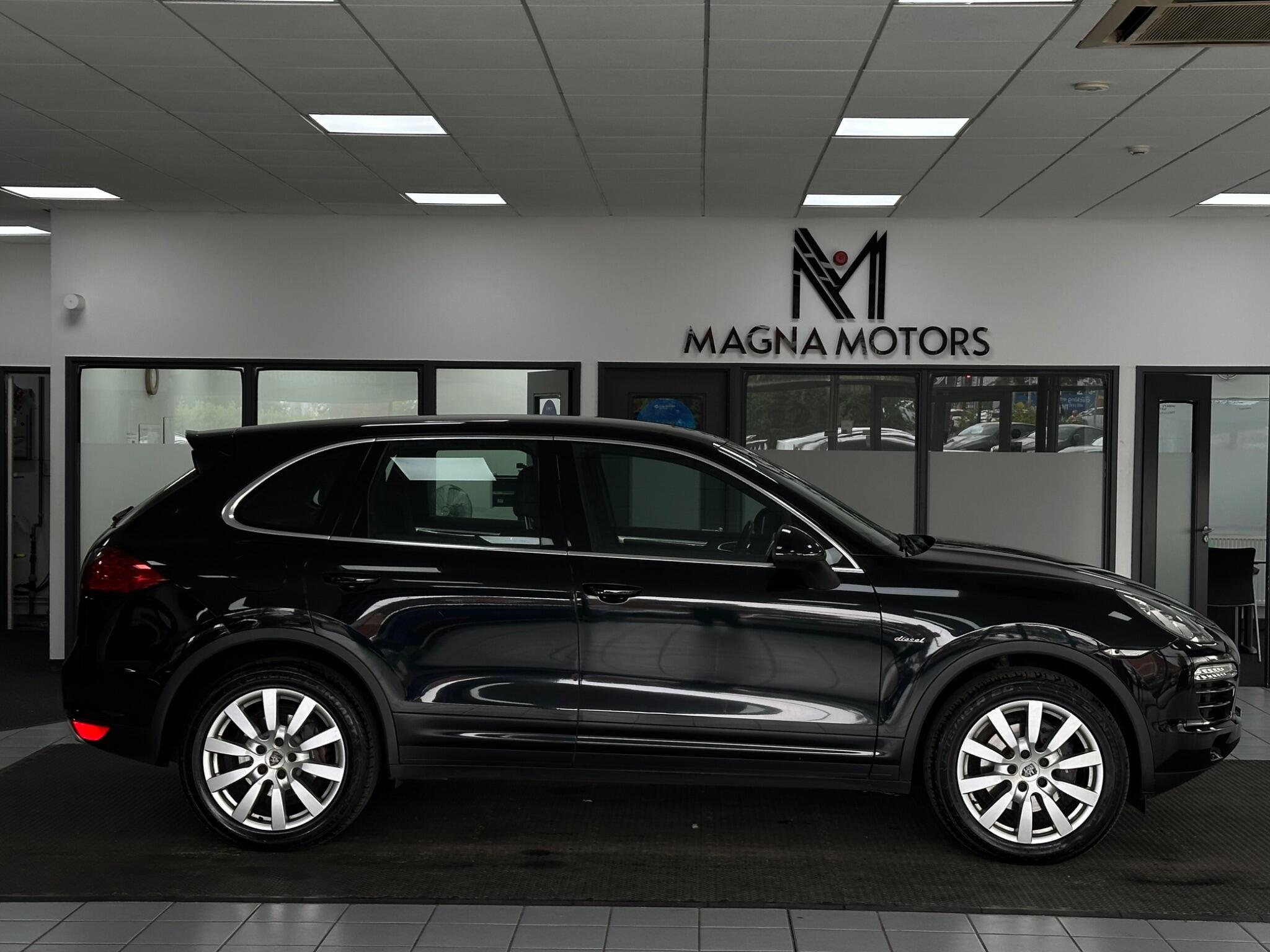 Porsche Cayenne view 4