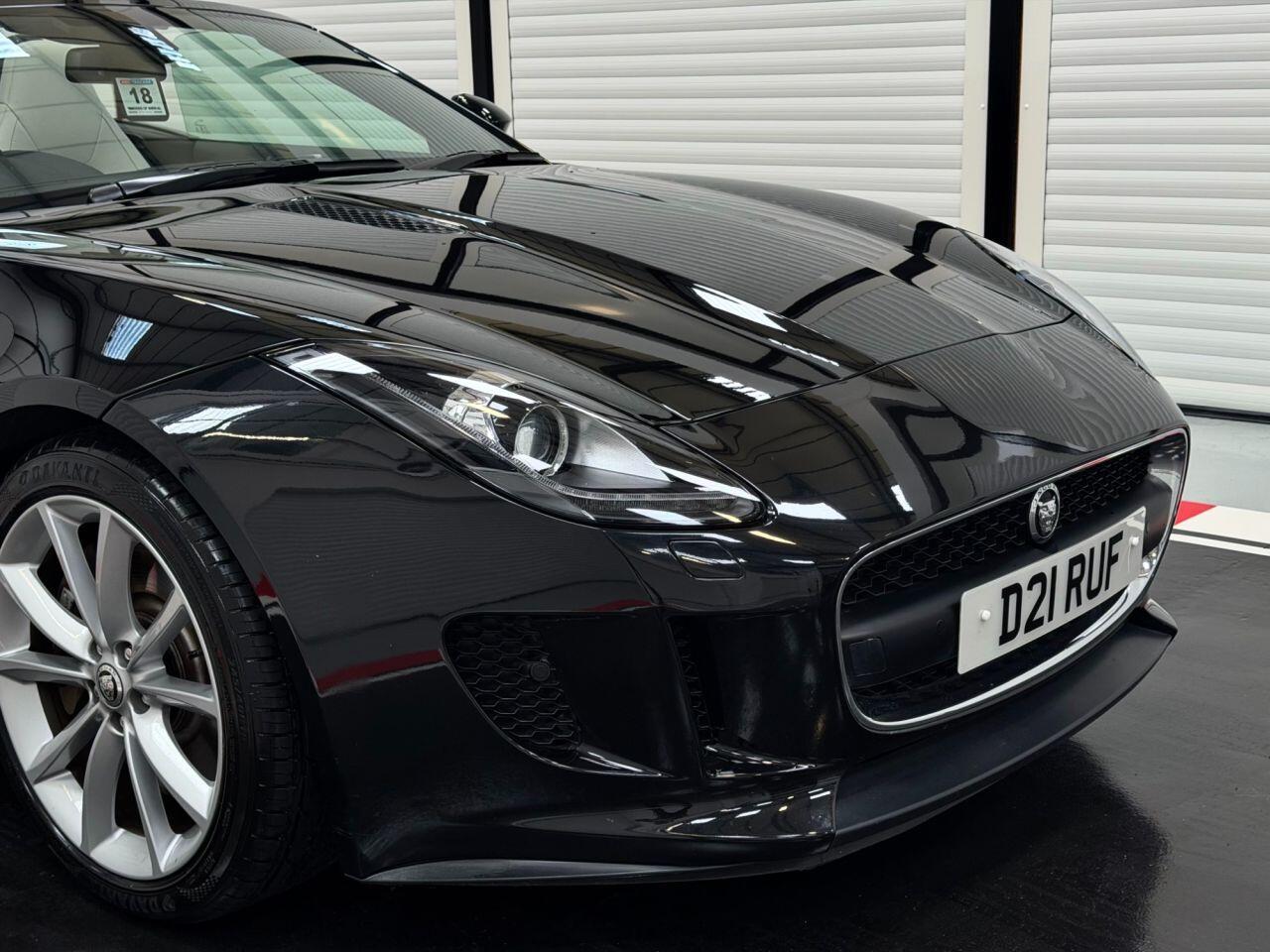 Jaguar F-Type view 30