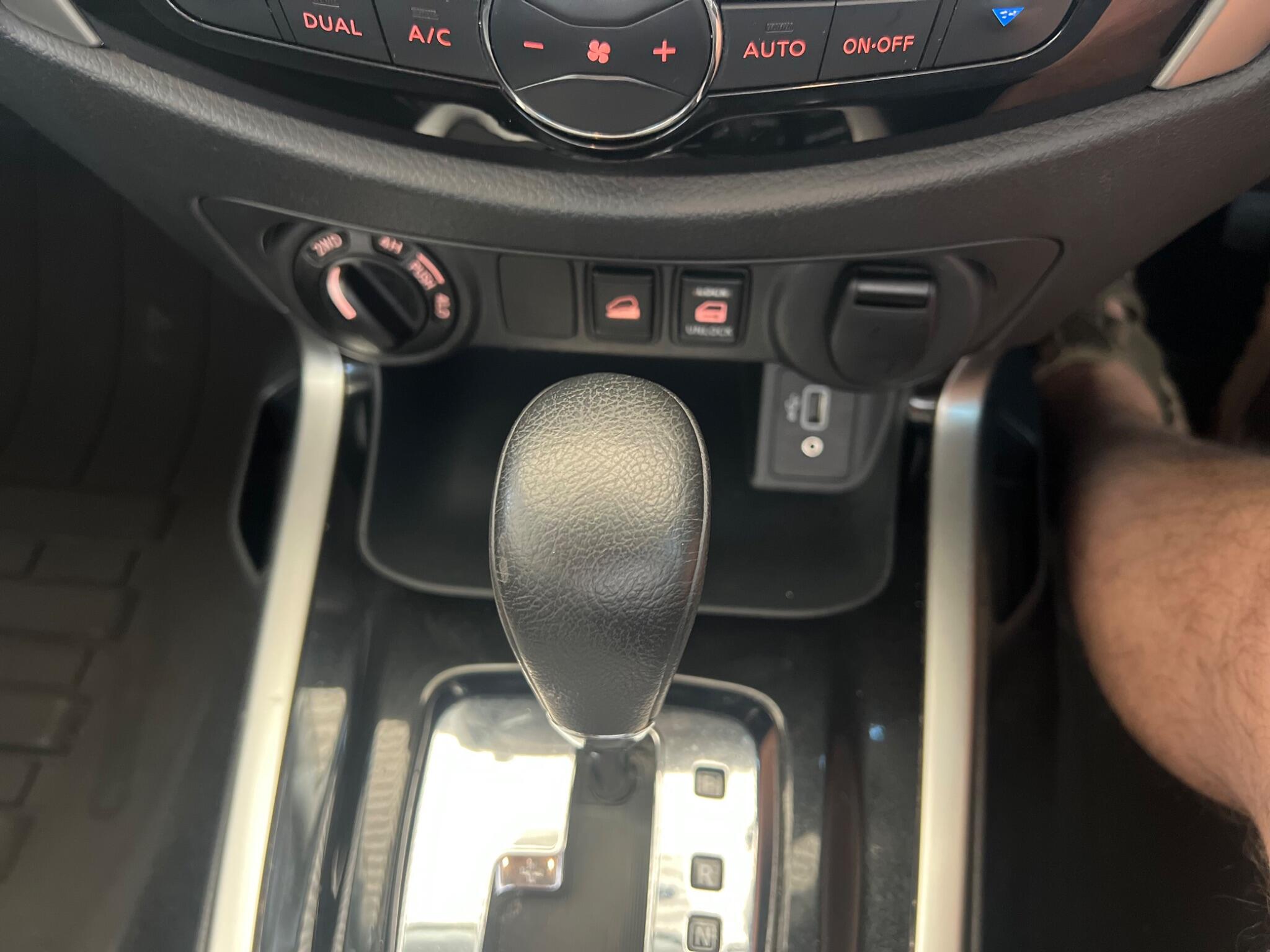 Nissan Navara view 14